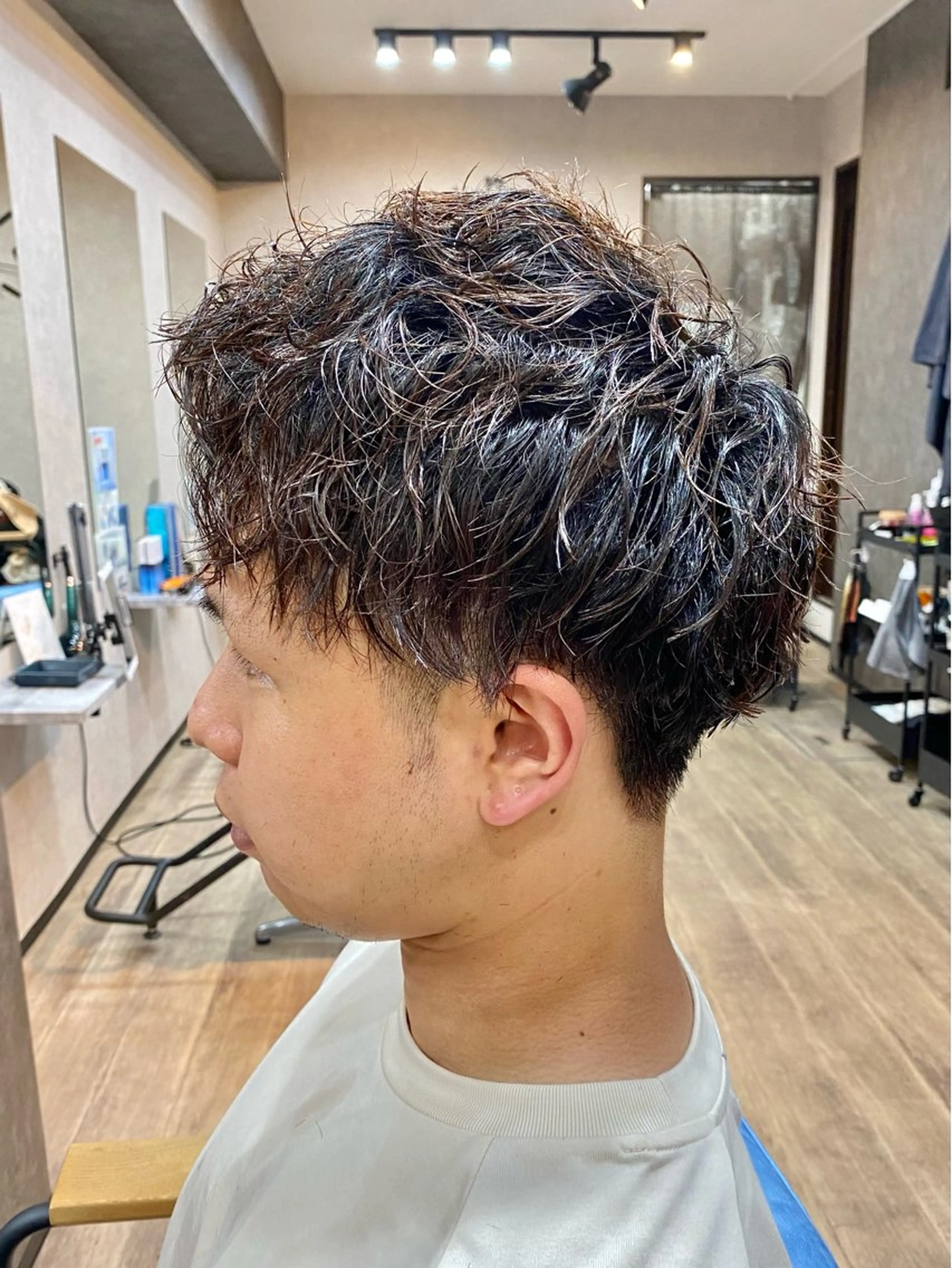 ショート ハイライト カット パーマ 田口 慎士のヘアスタイル