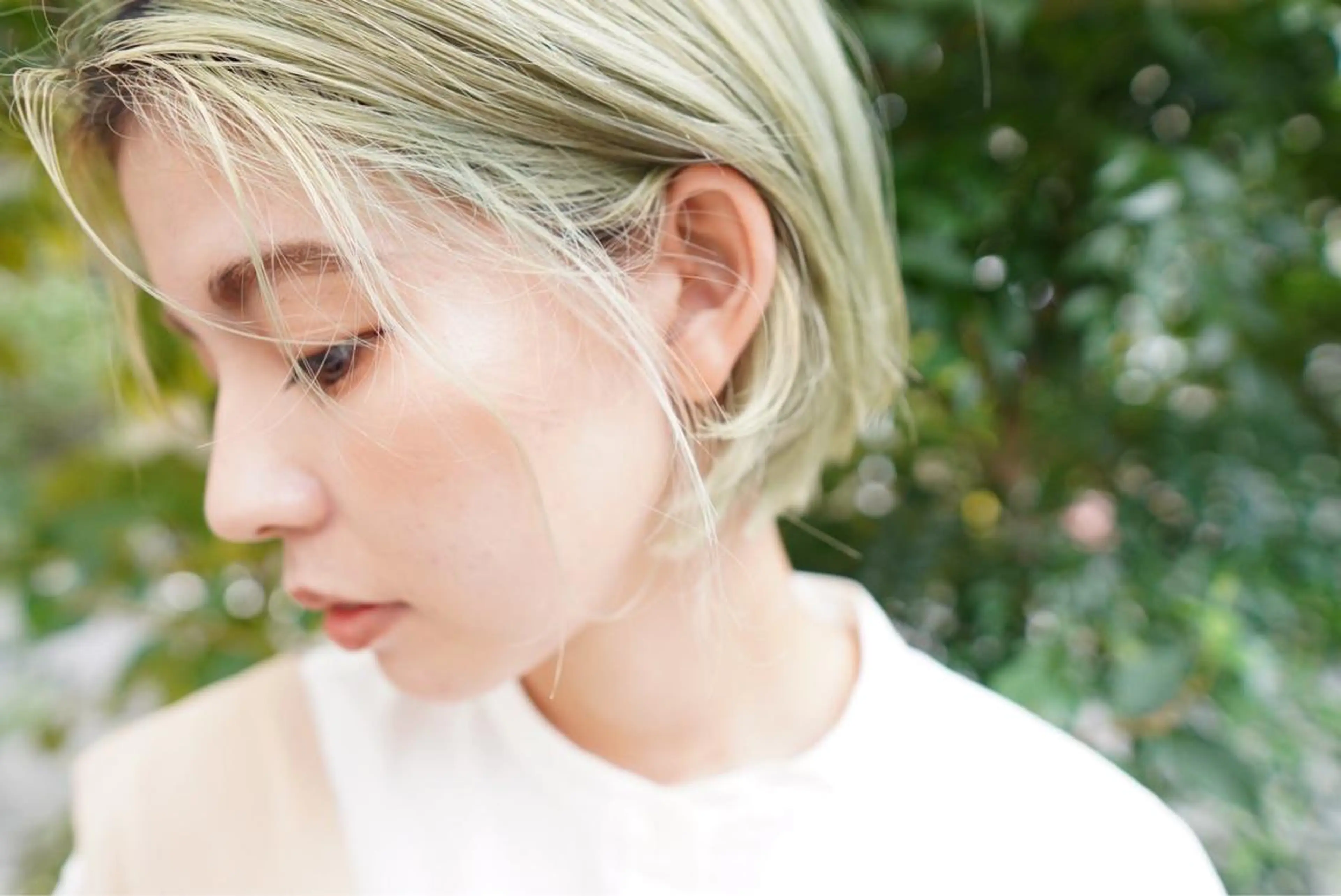 ショート カラー ボブ/ハイトーン REINAのヘアスタイル