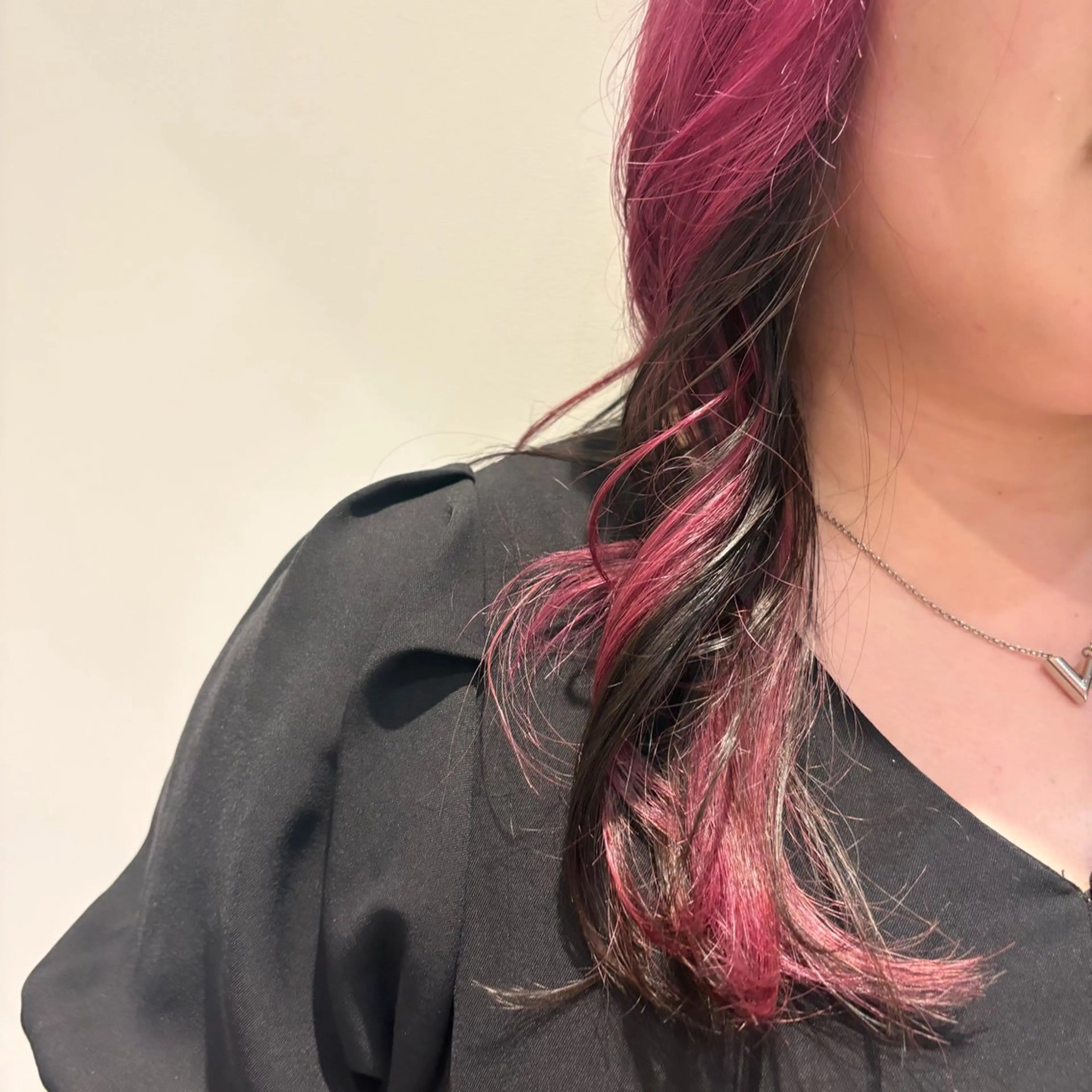 カラー インナーカラー ヘアカラー 祖父江 冴織のヘアスタイル
