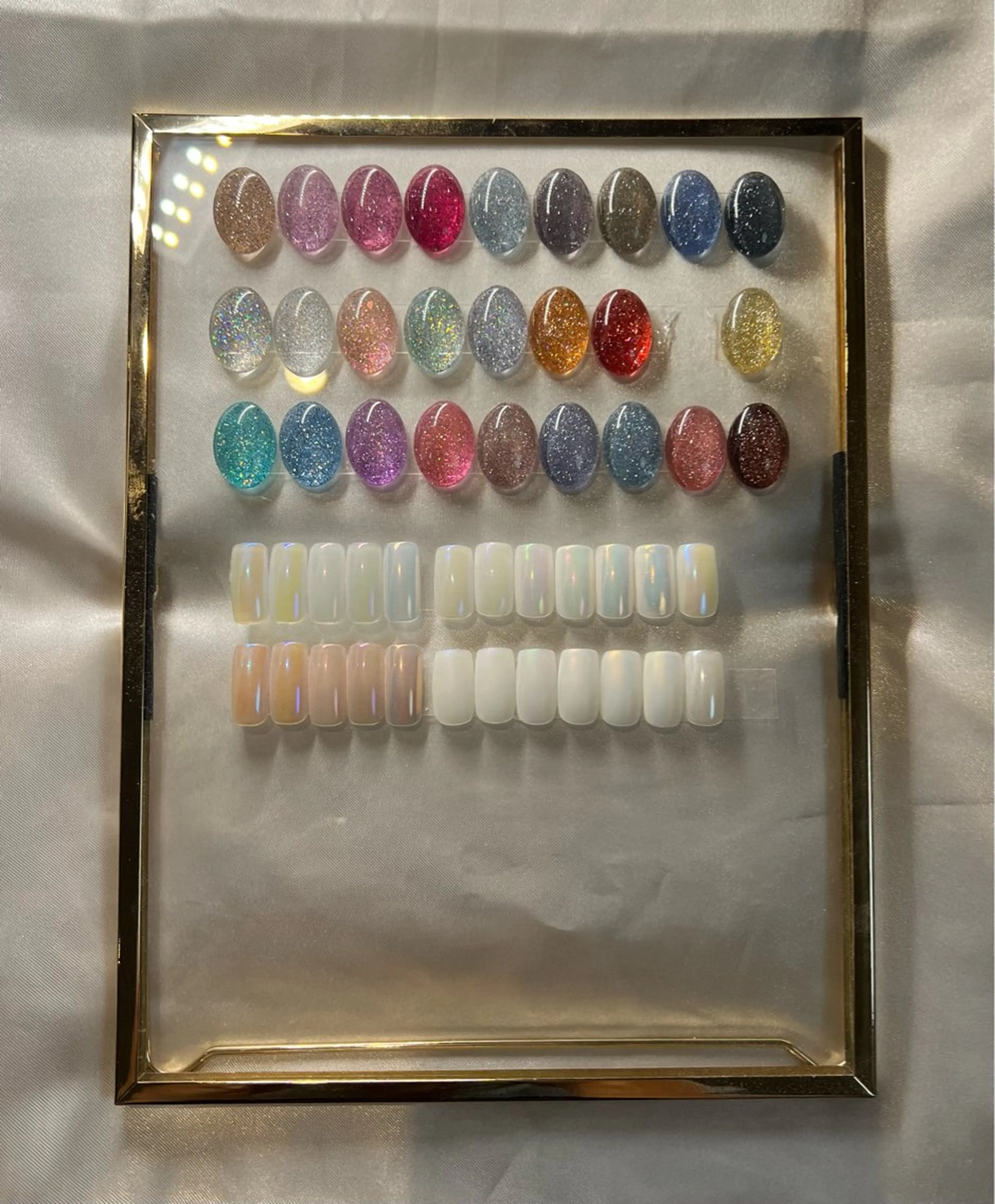 ネイル オーロラネイル フラッシュネイル ハンドネイル Lino+ ネイル&よもぎ蒸しのネイルデザイン