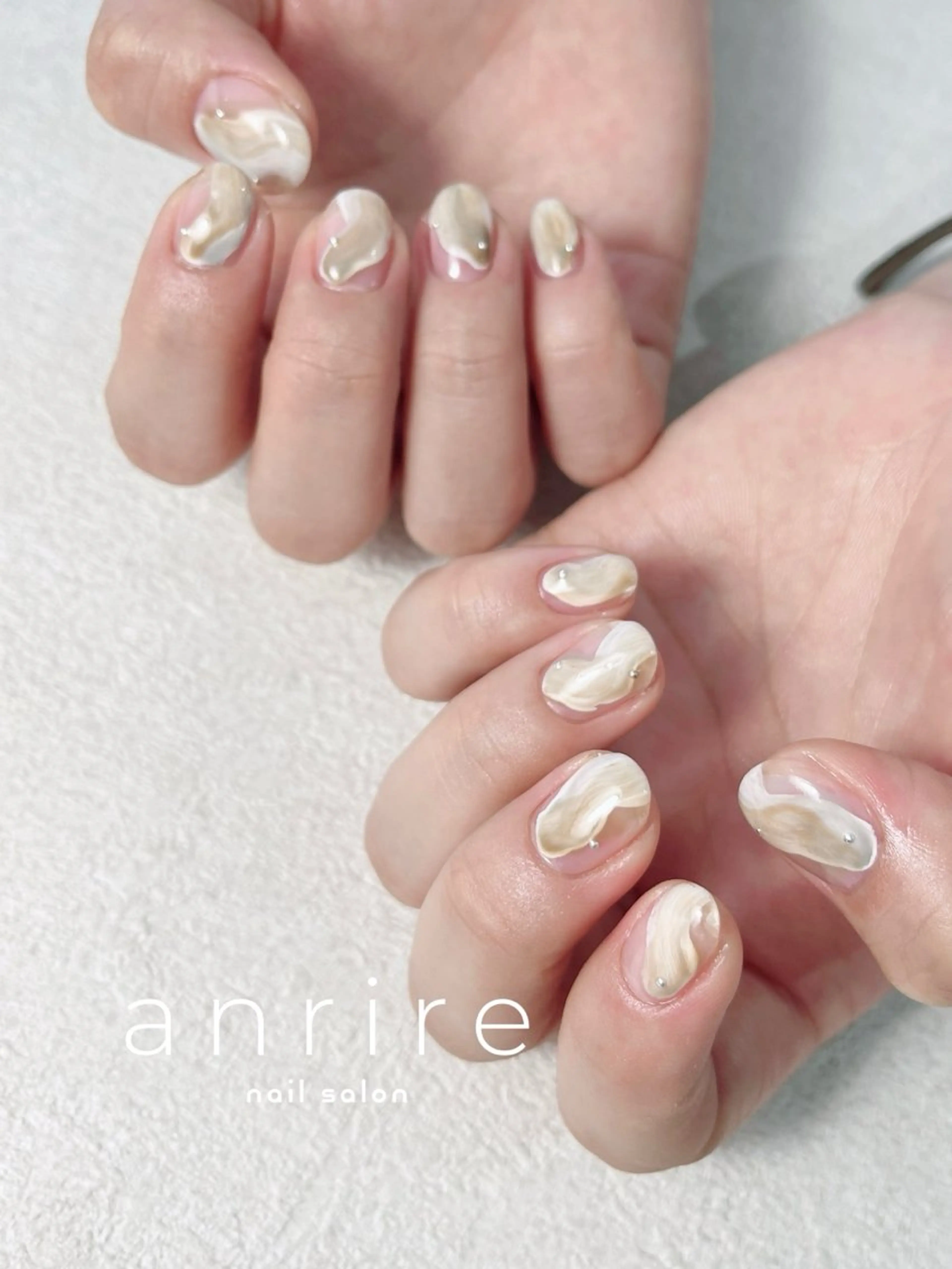 ネイル アートネイル ブラウン ジェルネイル グリーン ニュアンスネイル ハンドネイル nailsalon anrireのネイルデザイン