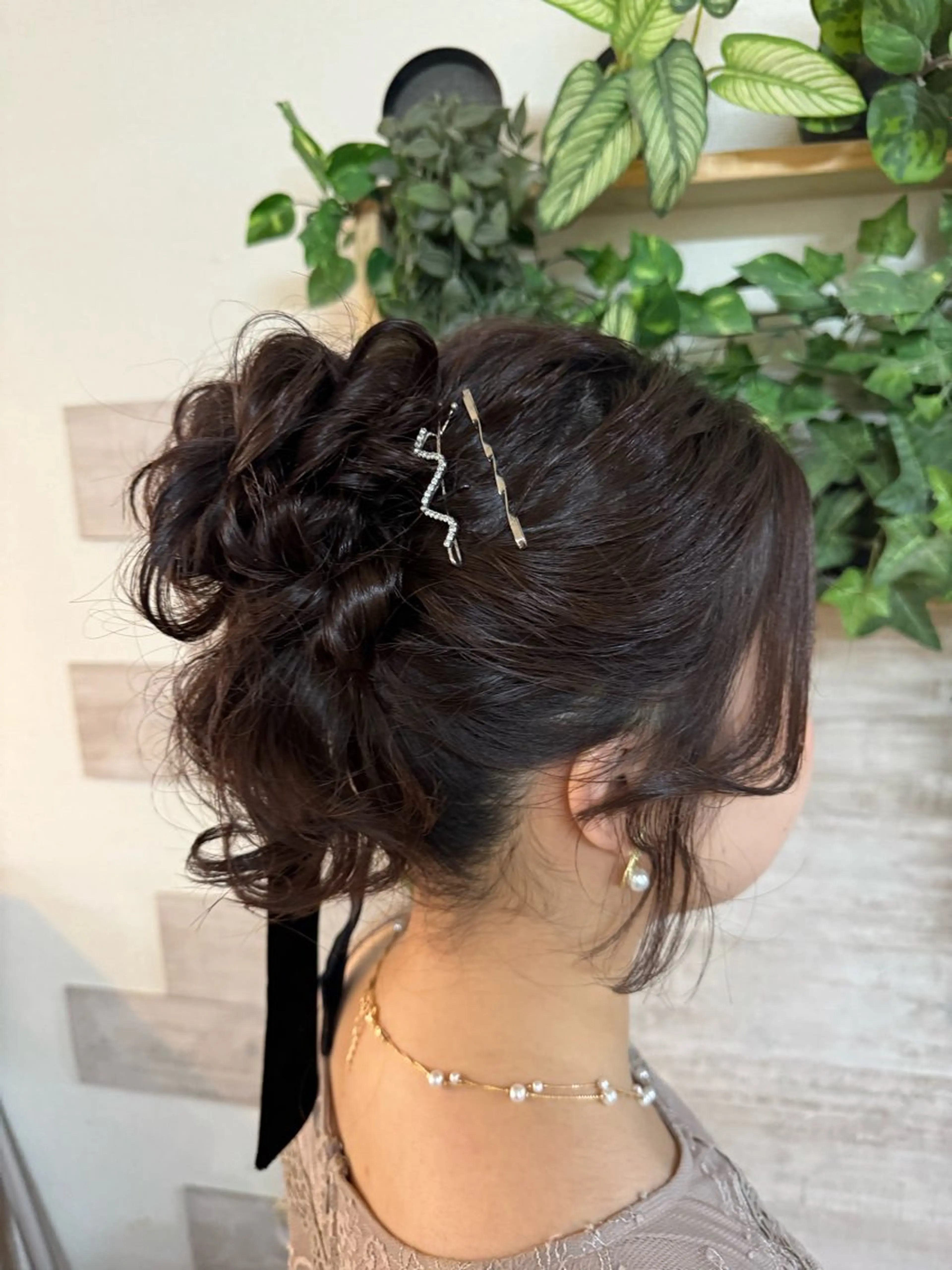 ロング ヘアアレンジ お団子ヘア ヘアメイク10年から 美容師💄Anriのヘアスタイル