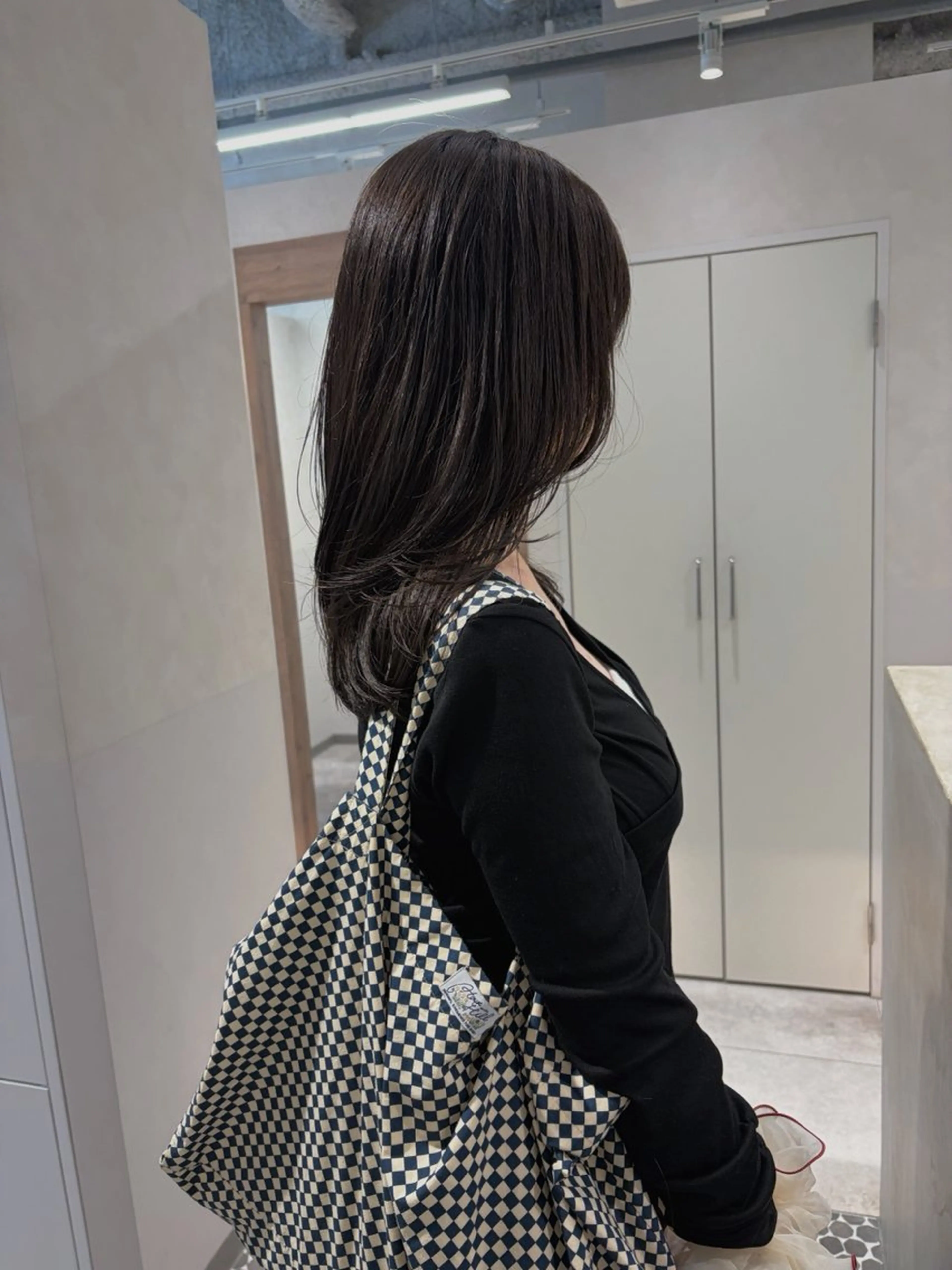 ミディアム カラー レイヤーカット カット ヘアカラー トリートメント 砂原 ひよりのヘアスタイル