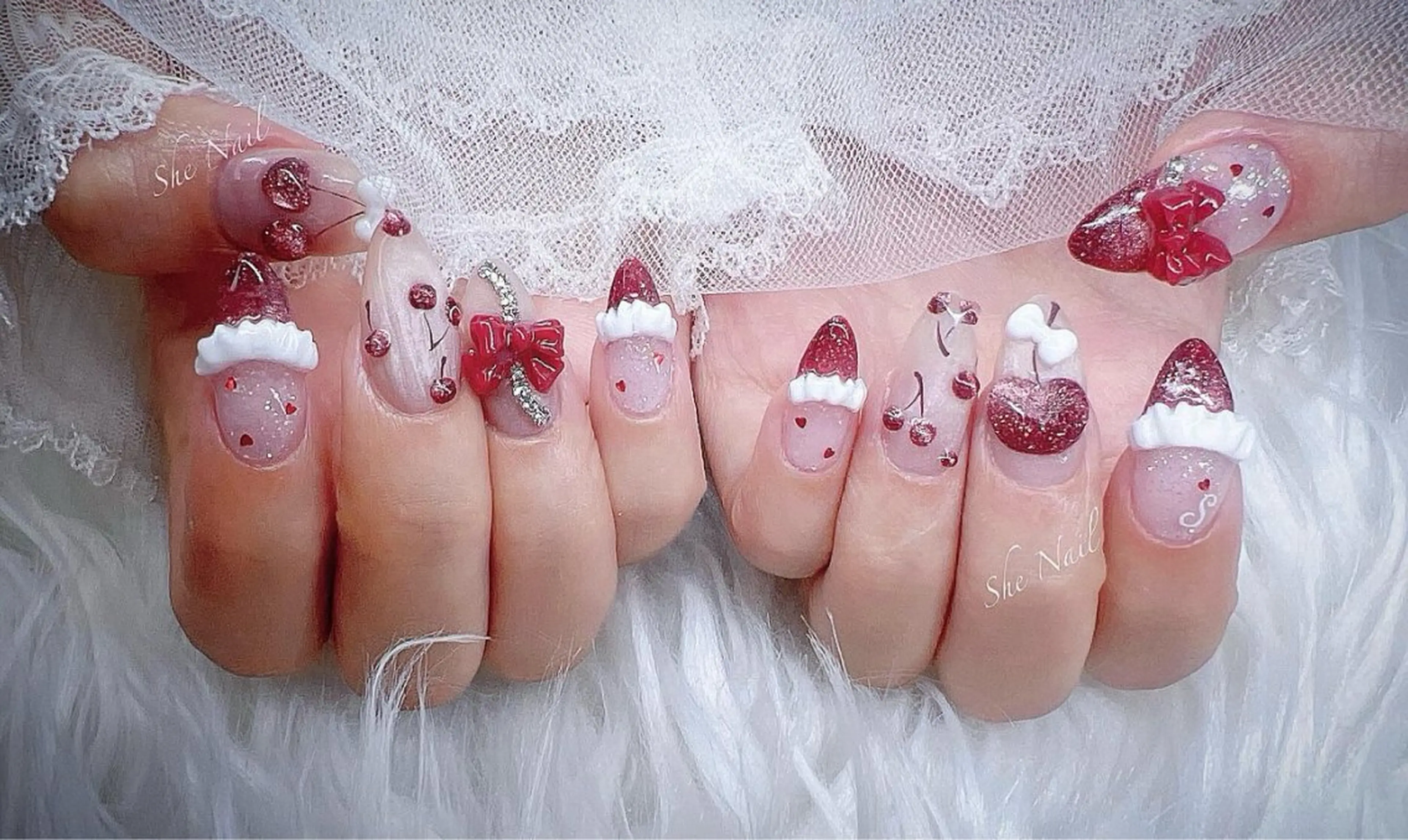 ネイル チークネイル 長さ出し フレンチネイル ガラスフレンチ キラキラネイル She   Nail所属・ISA_ BELLAのネイルデザイン