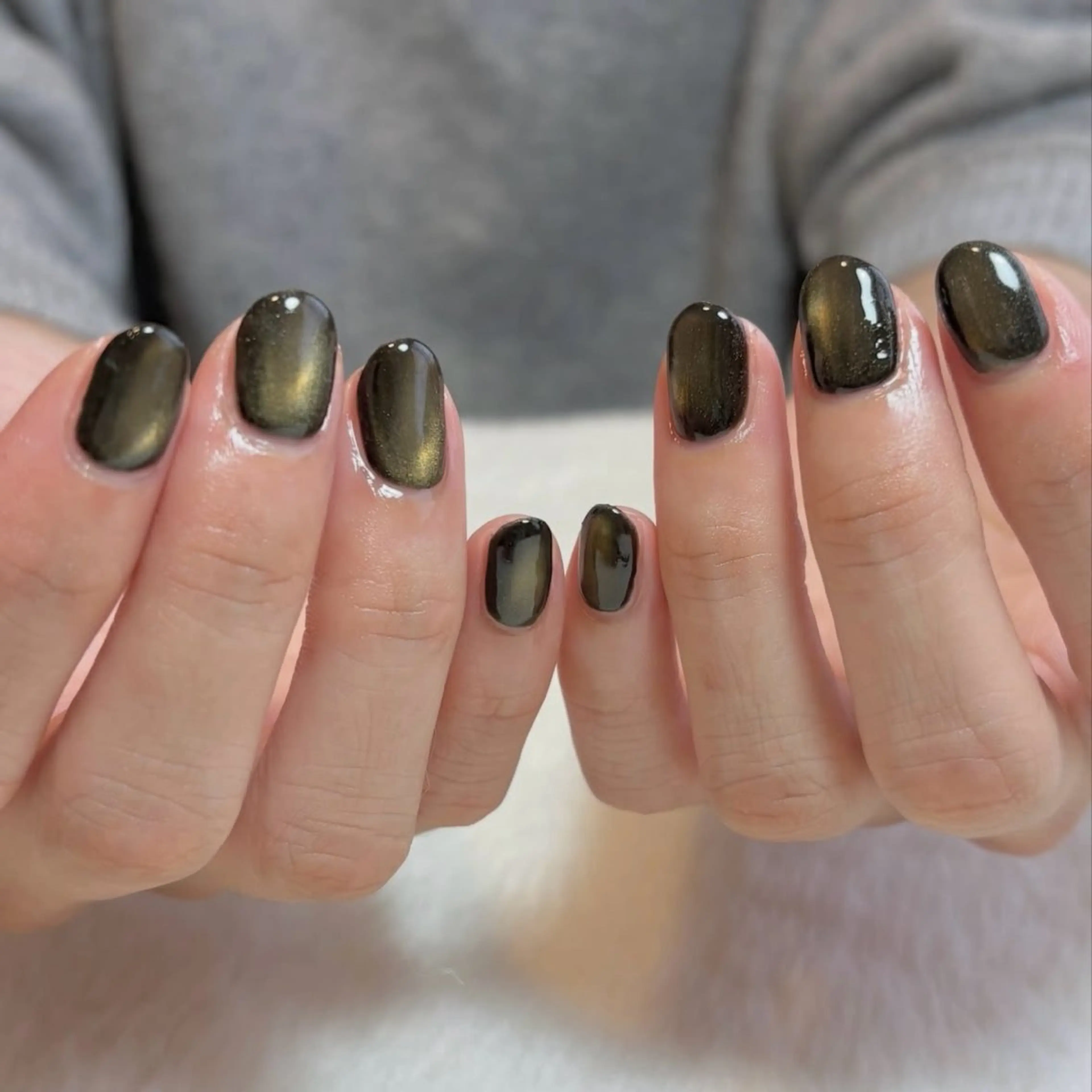 ネイル マグネットネイル ハンドネイル フットネイル Atún nail (ｱﾄｩﾝﾈｲﾙ)のネイルデザイン