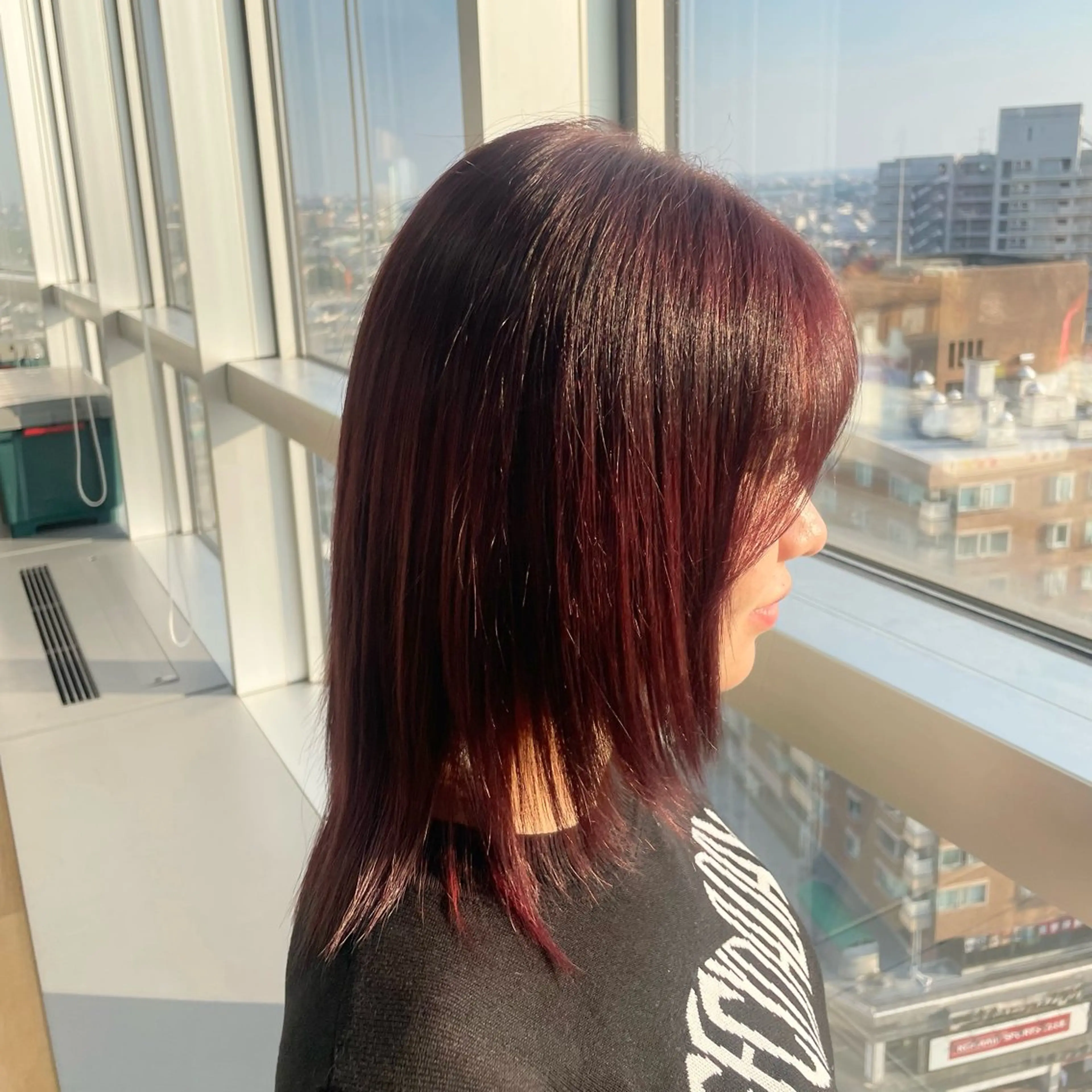 ミディアム カラー sawaka🪽うる 艶カラー/レイヤーのヘアスタイル