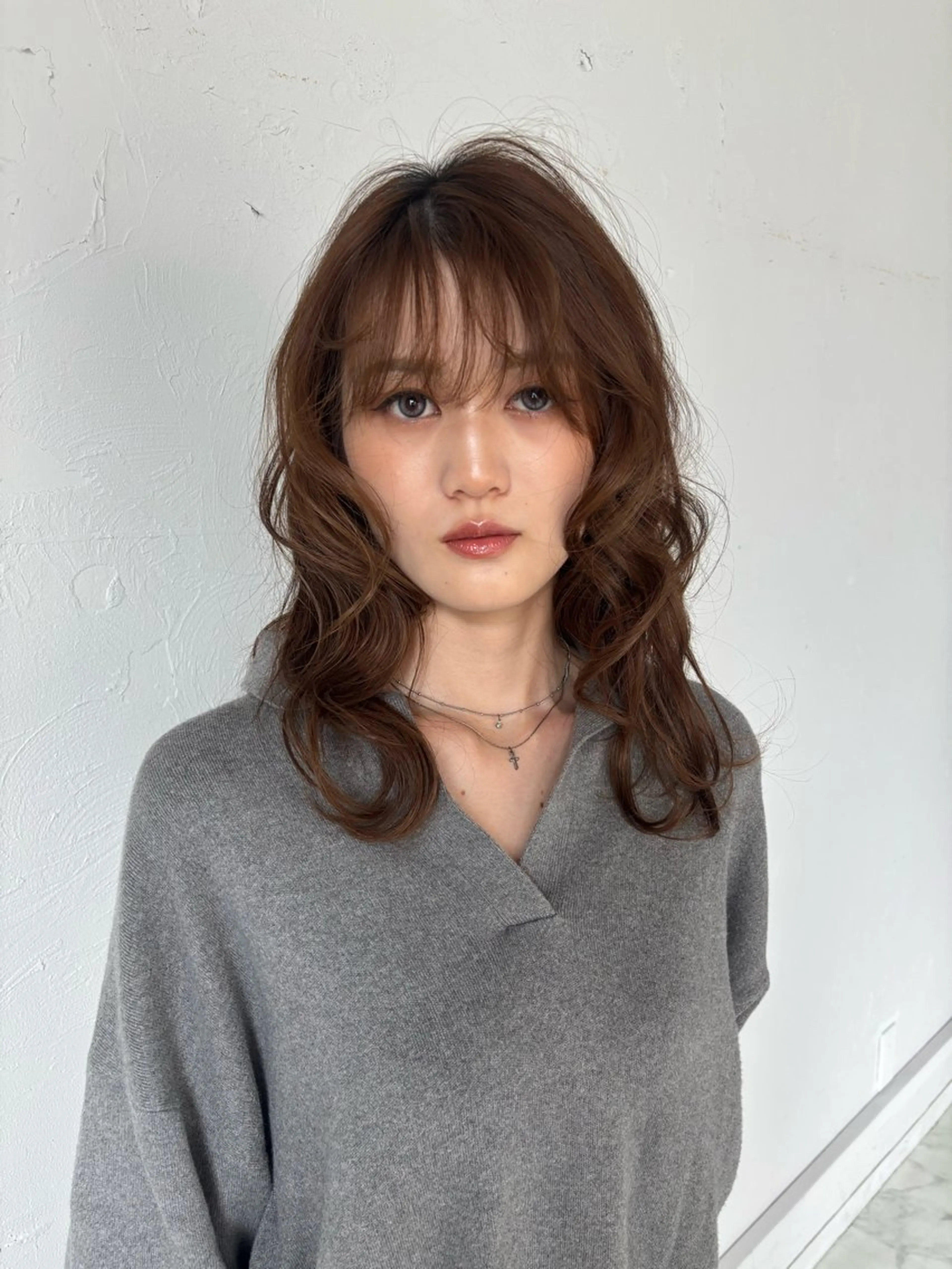 セミロング カラー 垢抜け小顔レイヤー オリーブ/スミレのヘアスタイル