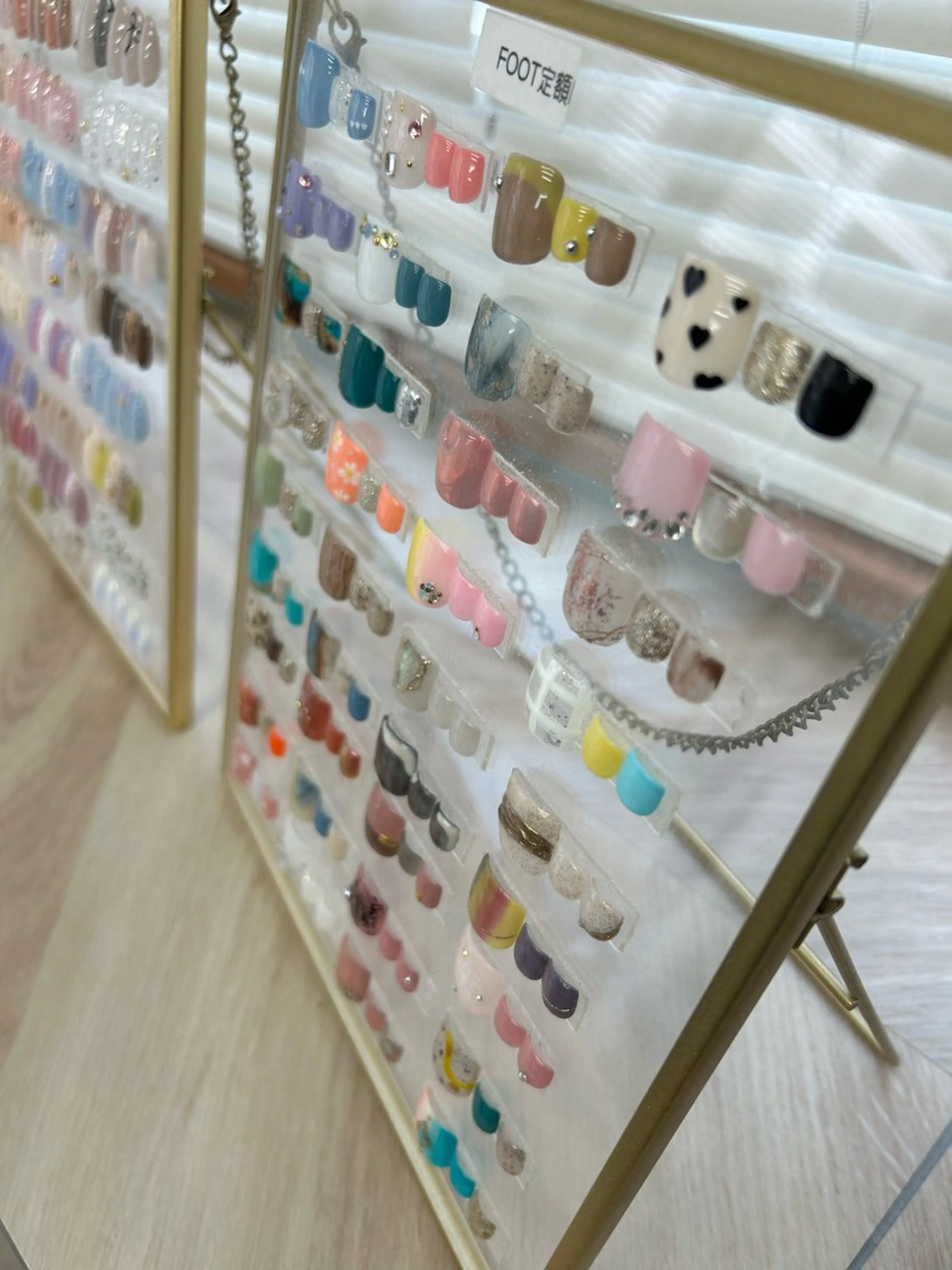 ネイル フットネイル Shimmer Risaのネイルデザイン