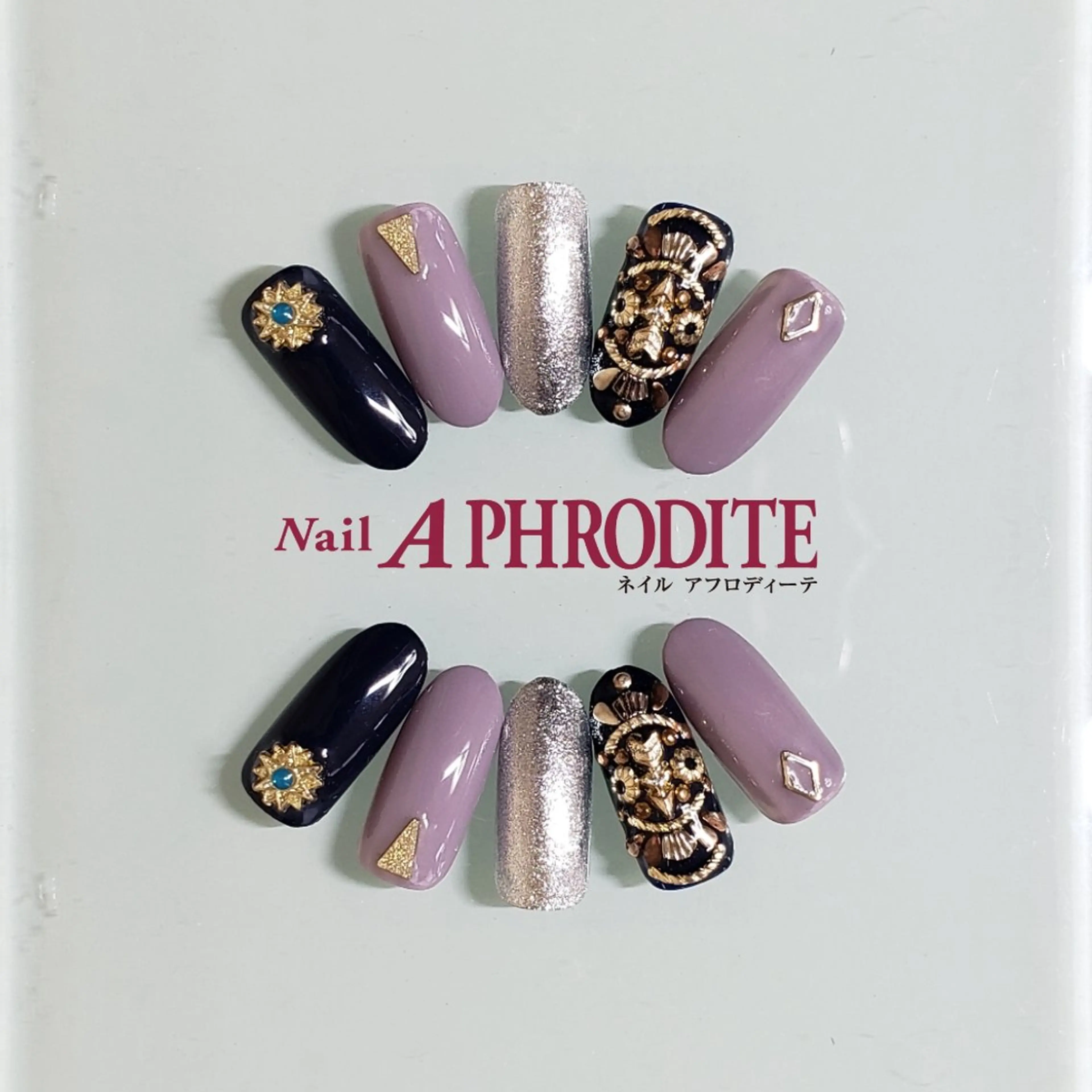 ネイル ジェルネイル ニュアンスネイル スカルプネイル ソフトジェル ネイルチップ ハンドネイル Nail Aphroditeのネイルデザイン
