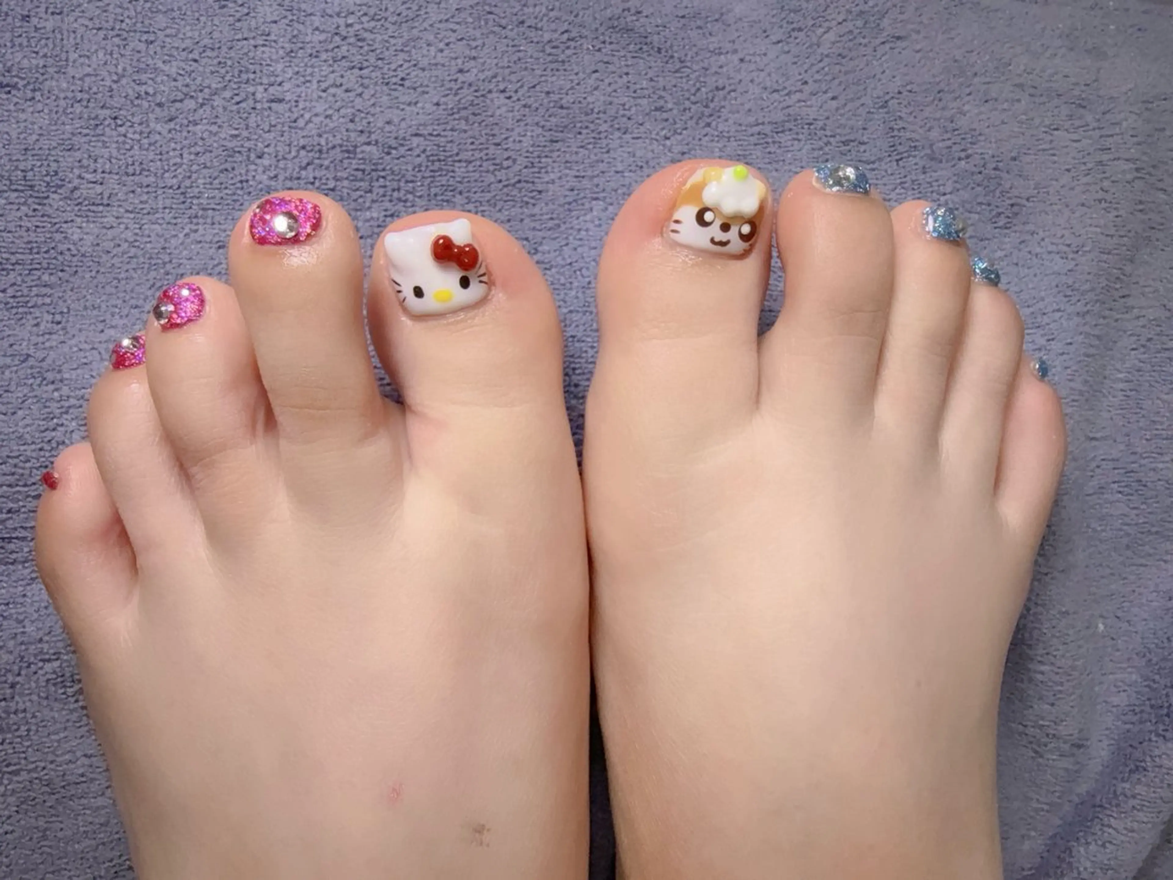 ネイル 西野 カナのネイルデザイン