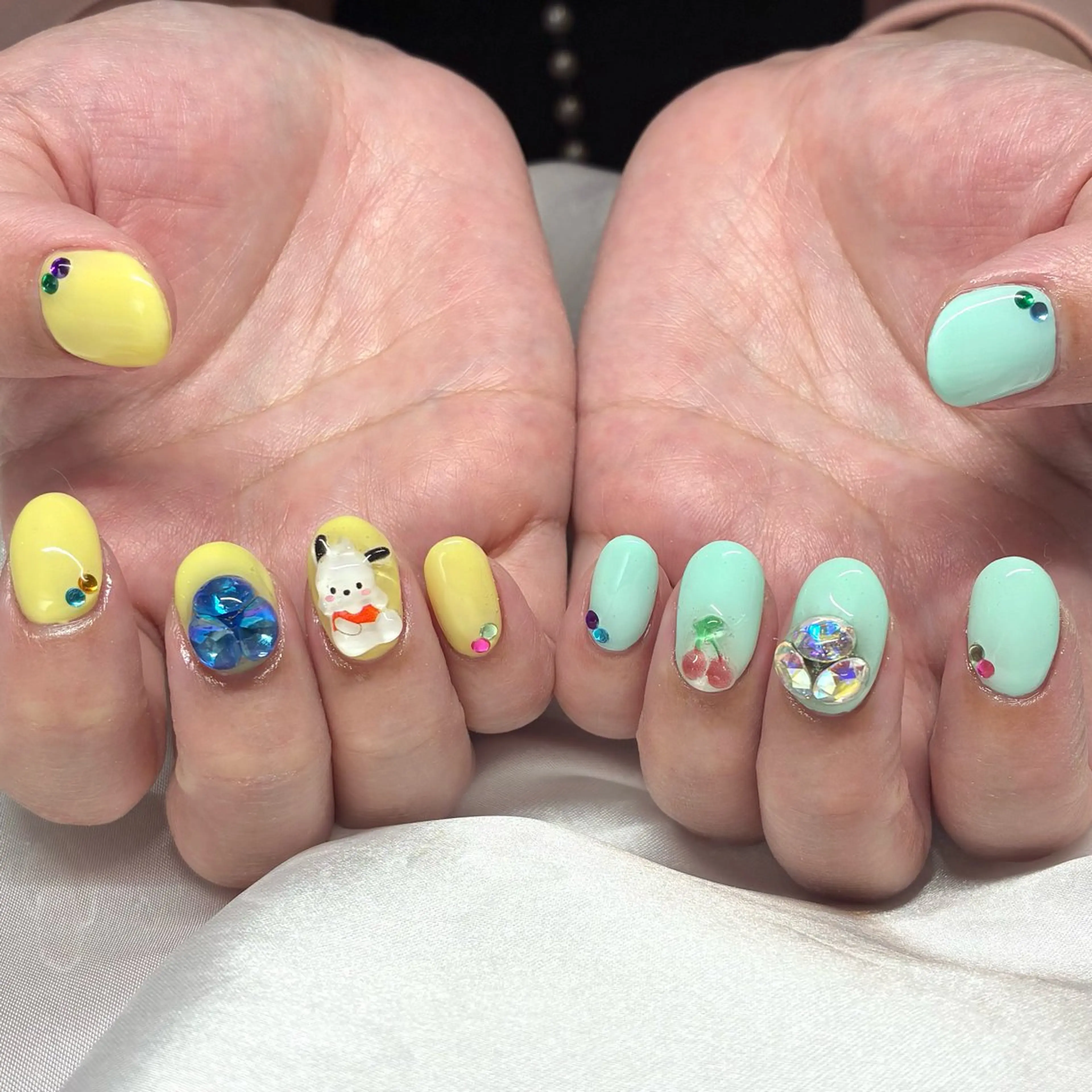 ネイル ハンドネイル Nail ヌシん家 AKANEのネイルデザイン