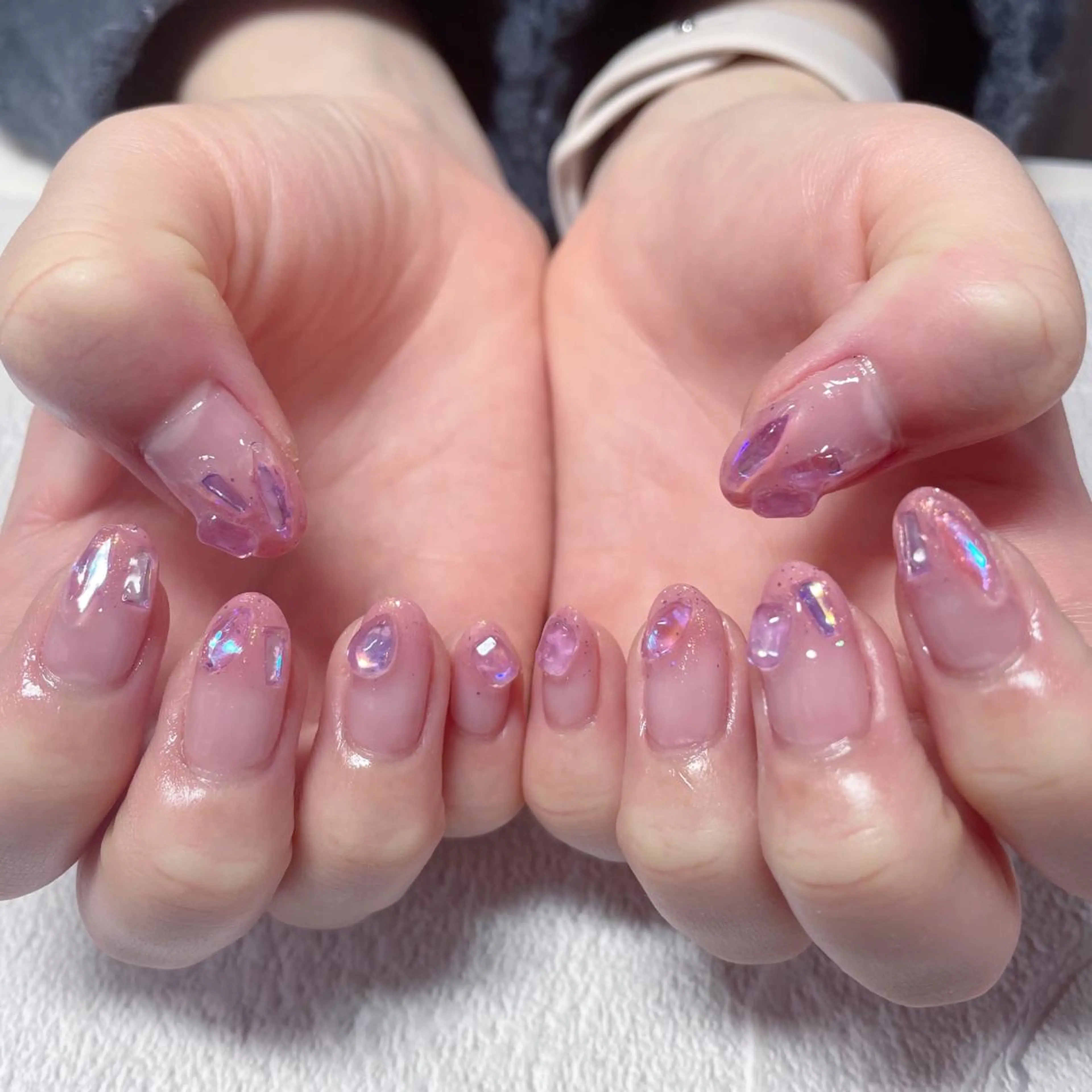 ネイル 持ち込み ストーンネイル 長瀬 瑠霞のネイルデザイン