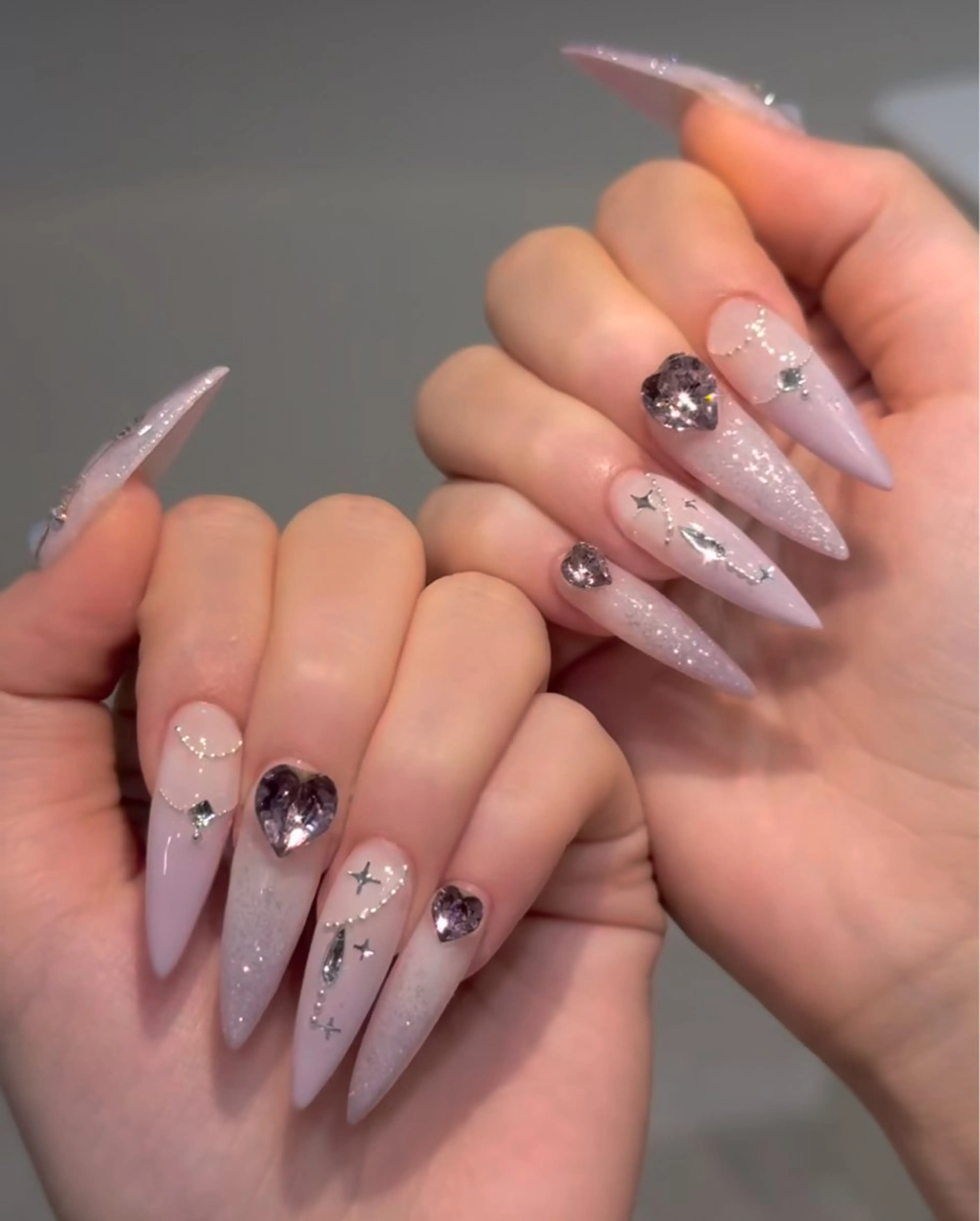 ネイル フレンチネイル ジェルネイル ガラスフレンチ ハロウィン ハート H.baby Nail Salonのネイルデザイン