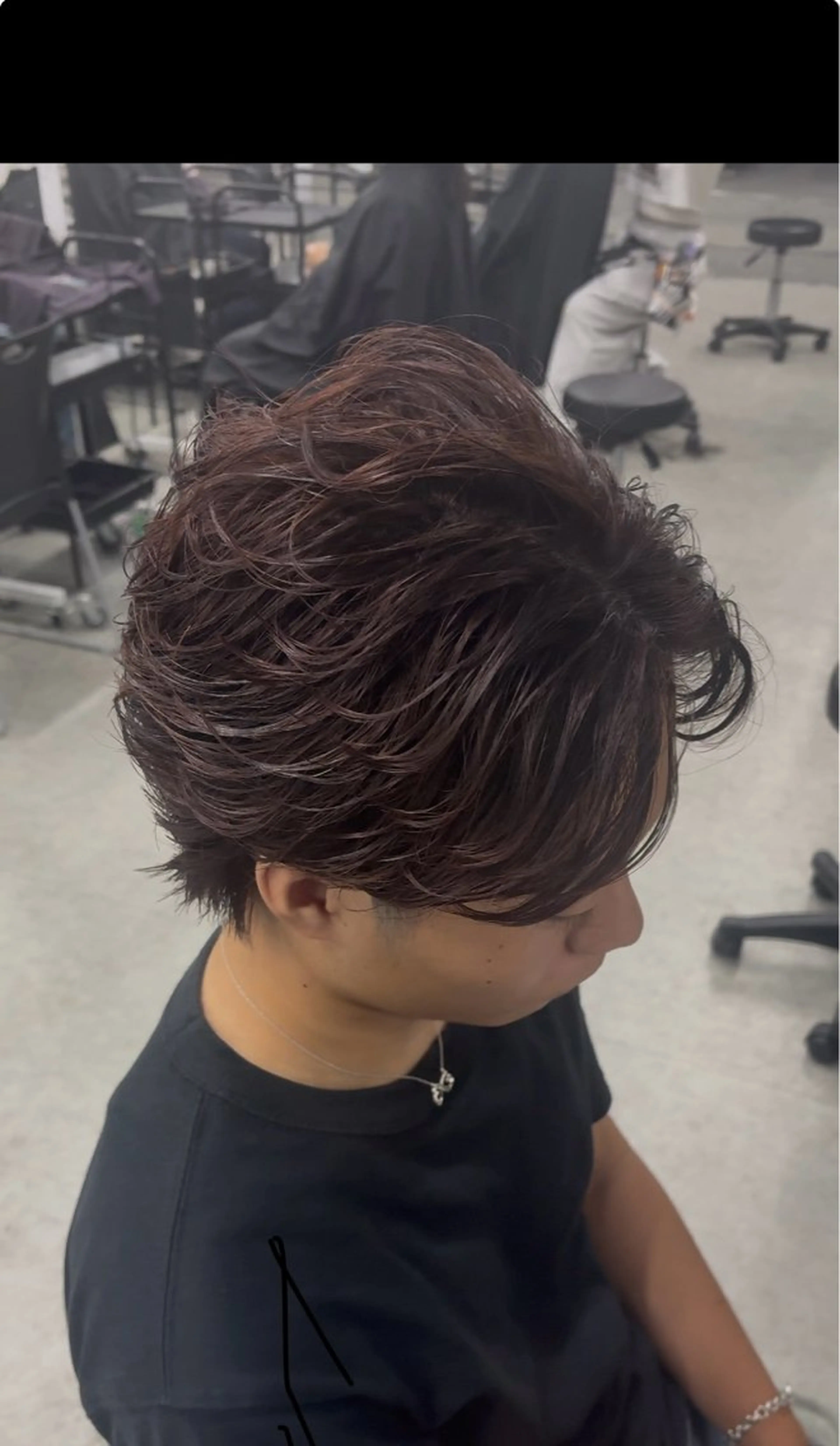 カラー パーマ メンズ センターパート フェザーパーマ メンズハイライト メンズメッシュ マッシュ センターパート/フェ ザー🔥SHUYAのヘアスタイル