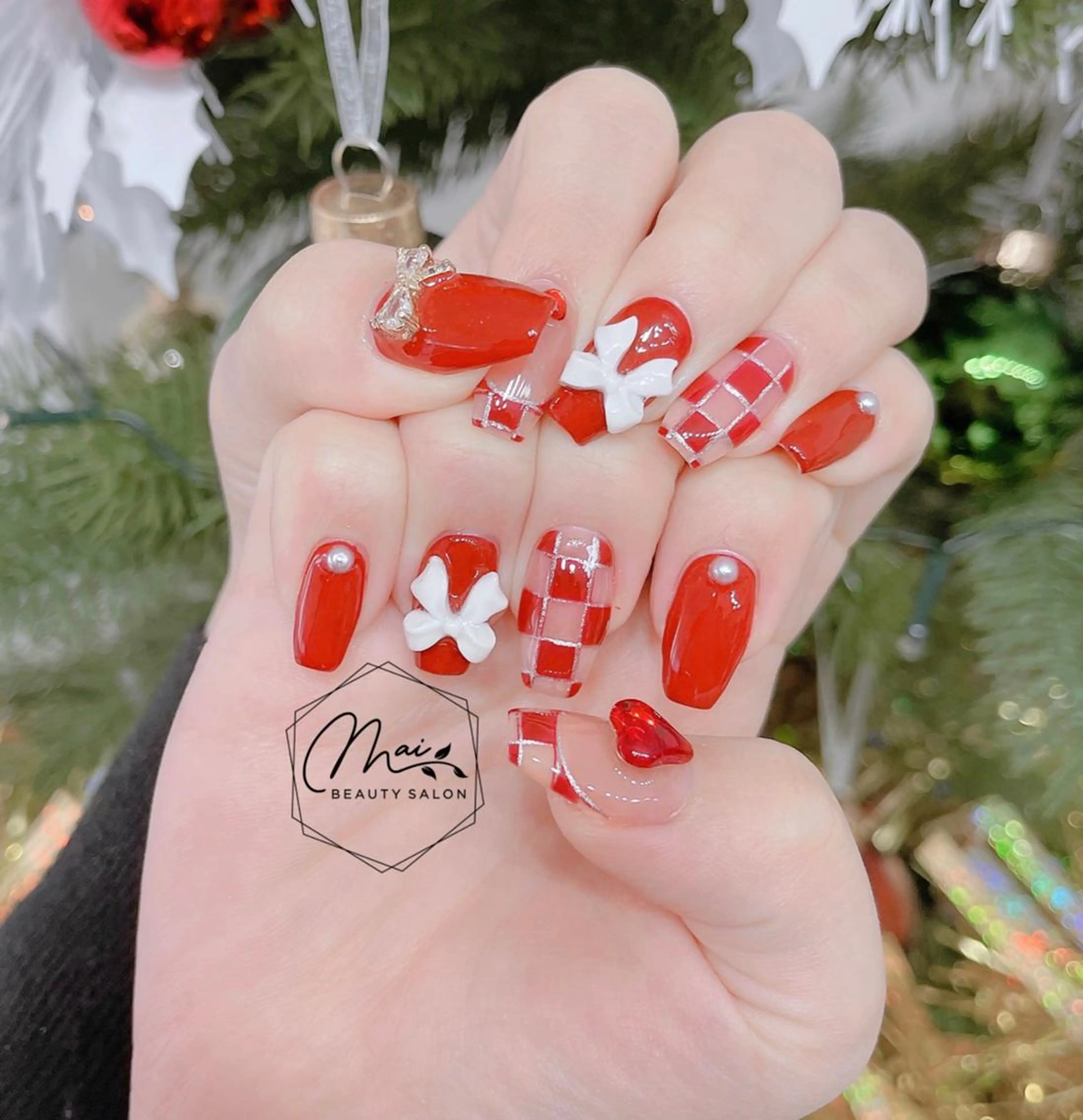 ネイル オーロラネイル 長さ出し フラッシュネイル フレンチネイル ジェルネイル MaiBeauty Niのネイルデザイン