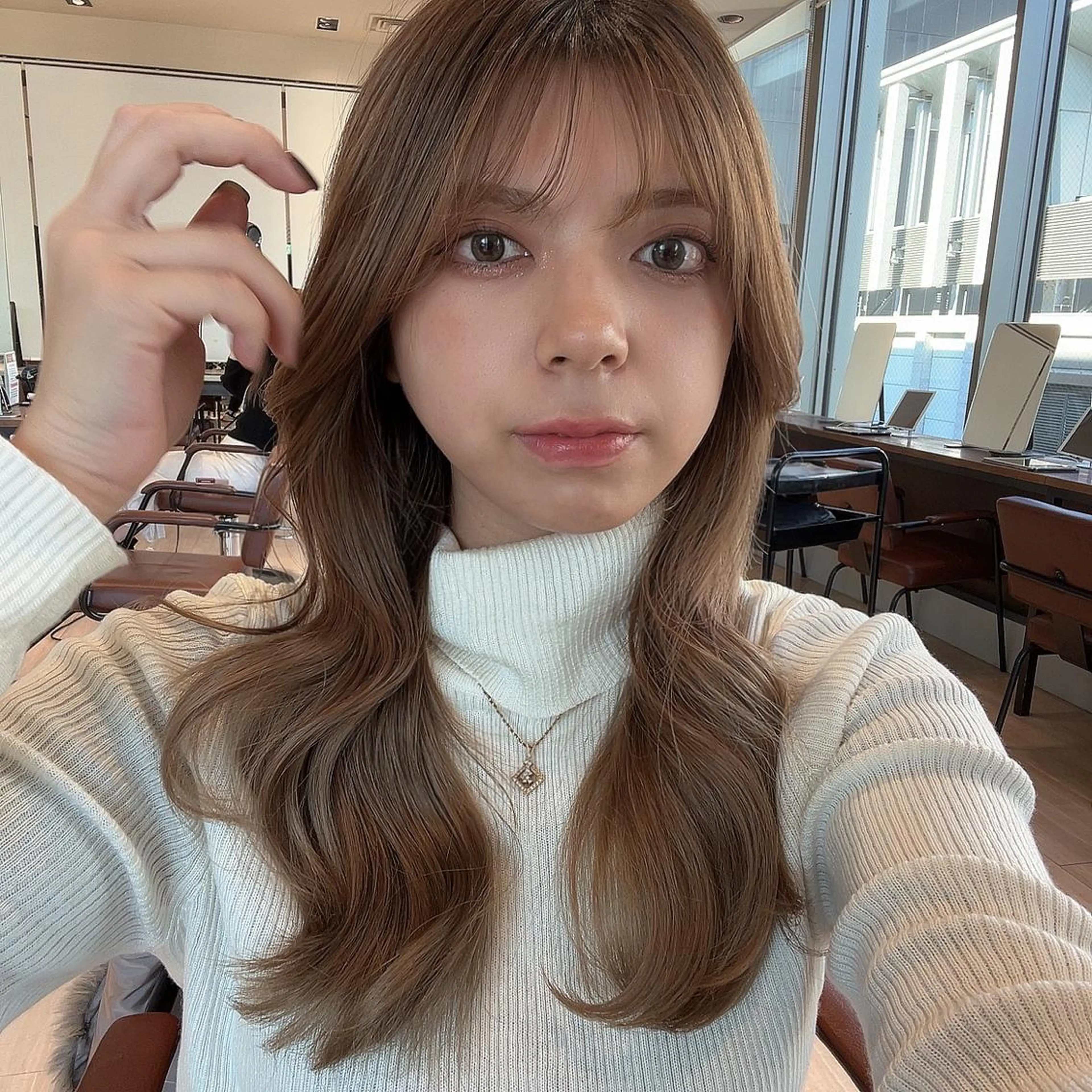 ロング カラー ハイトーンカラー かきあげバング 似合わせカット シースルーバング 早朝セット☀️ レイヤー/Momoのヘアスタイル