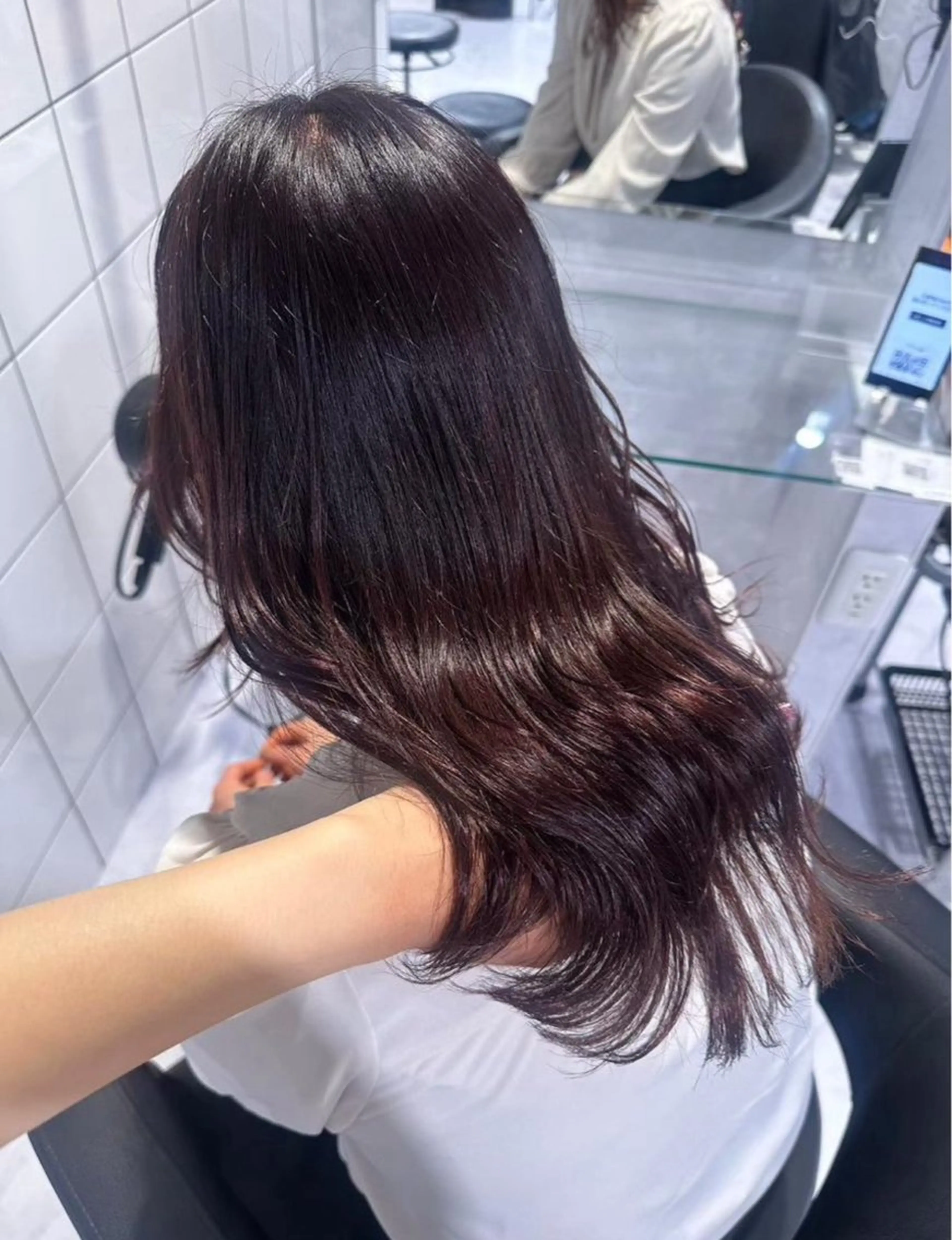 ロング カット ヘアカラー トリートメント 韓国ヘア/ブリーチ無 しWカラー/オリーブのヘアスタイル