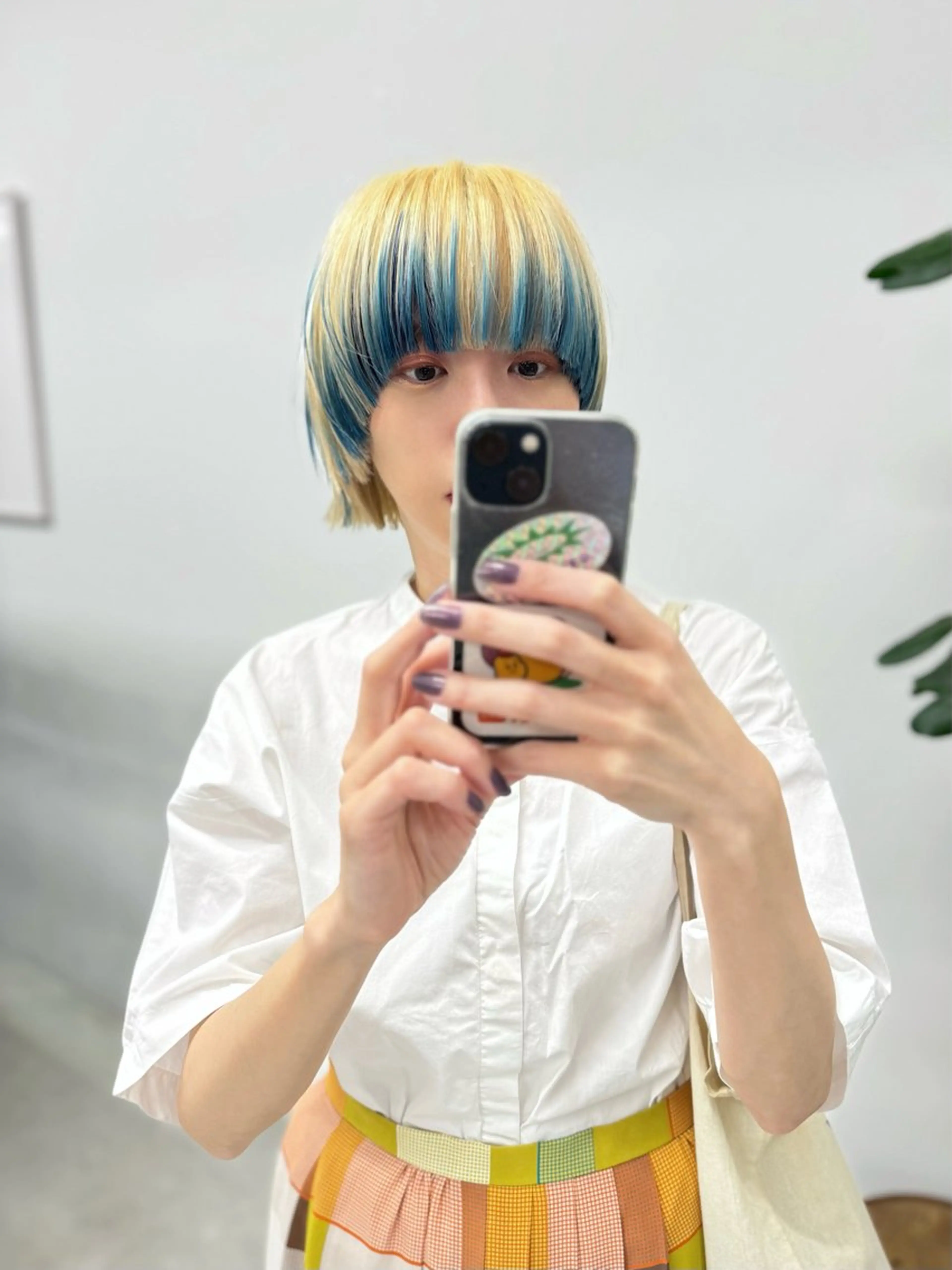 ミディアム オカモト ミユウのヘアスタイル