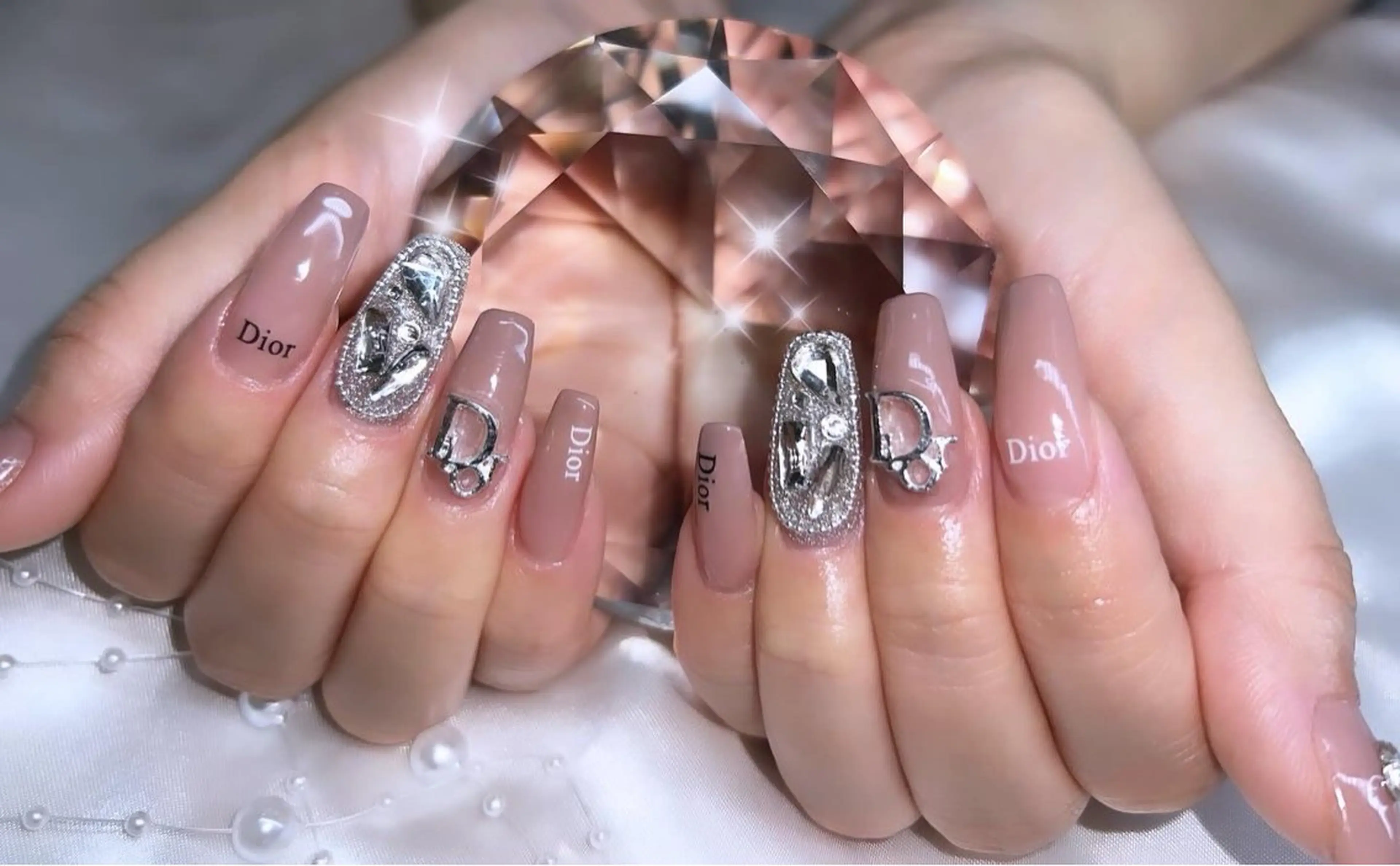 ネイル Minako 【Charmant】のネイルデザイン