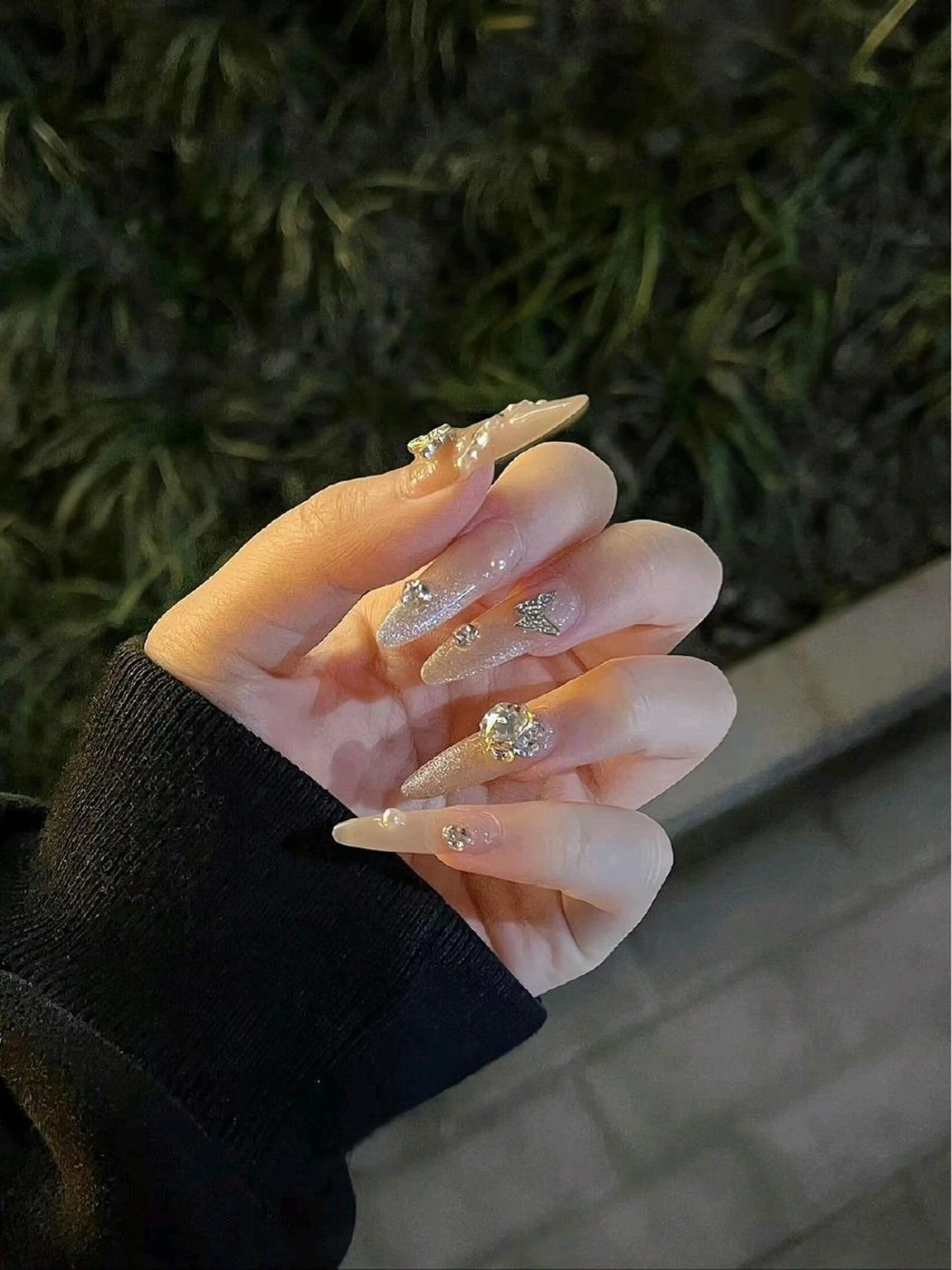 カラー グラデーションカラー ピンクカラー ハンドネイル AIN Nailのネイルデザイン