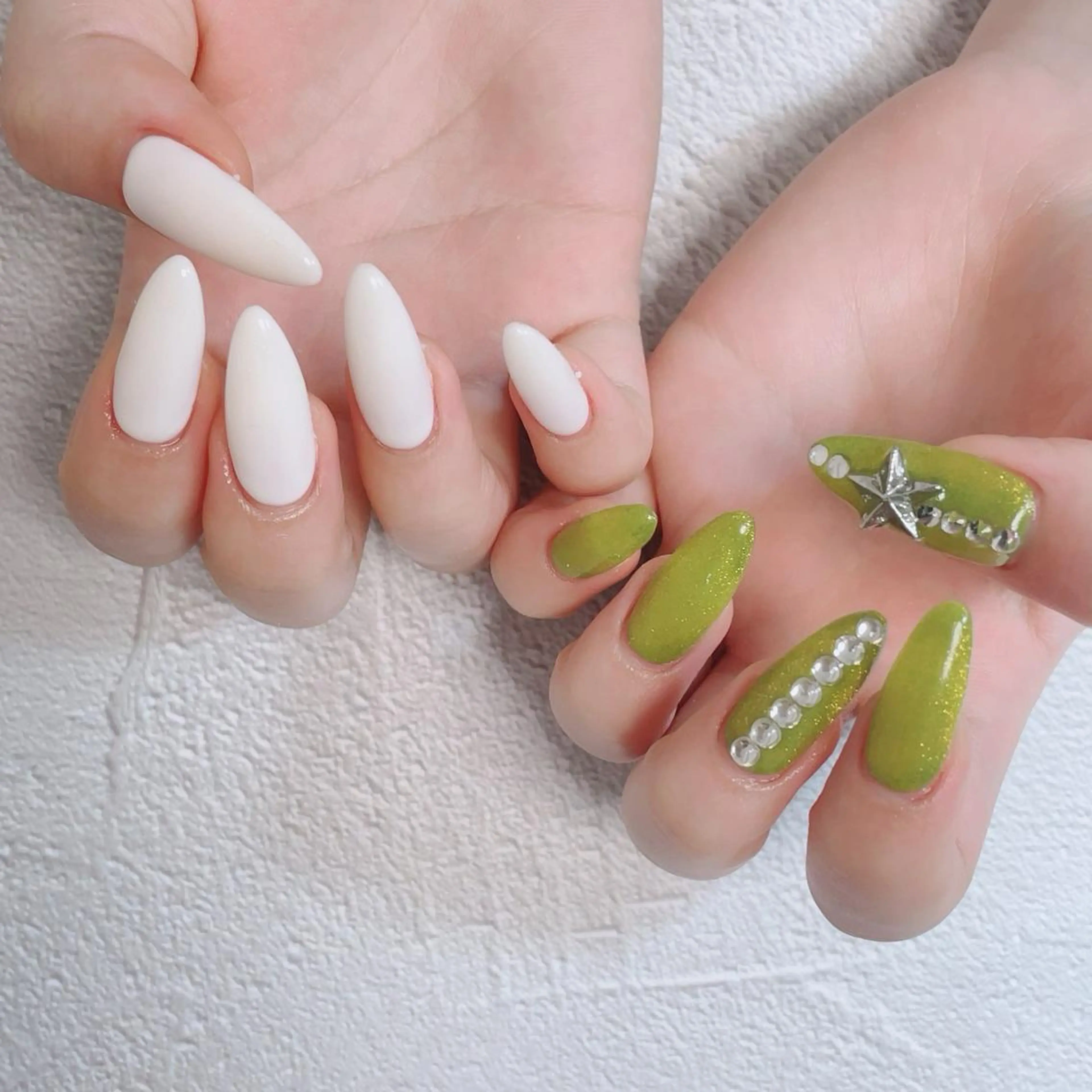 ネイル ストーンネイル ハンドネイル 🩵Yun nail Salon 🩵のネイルデザイン