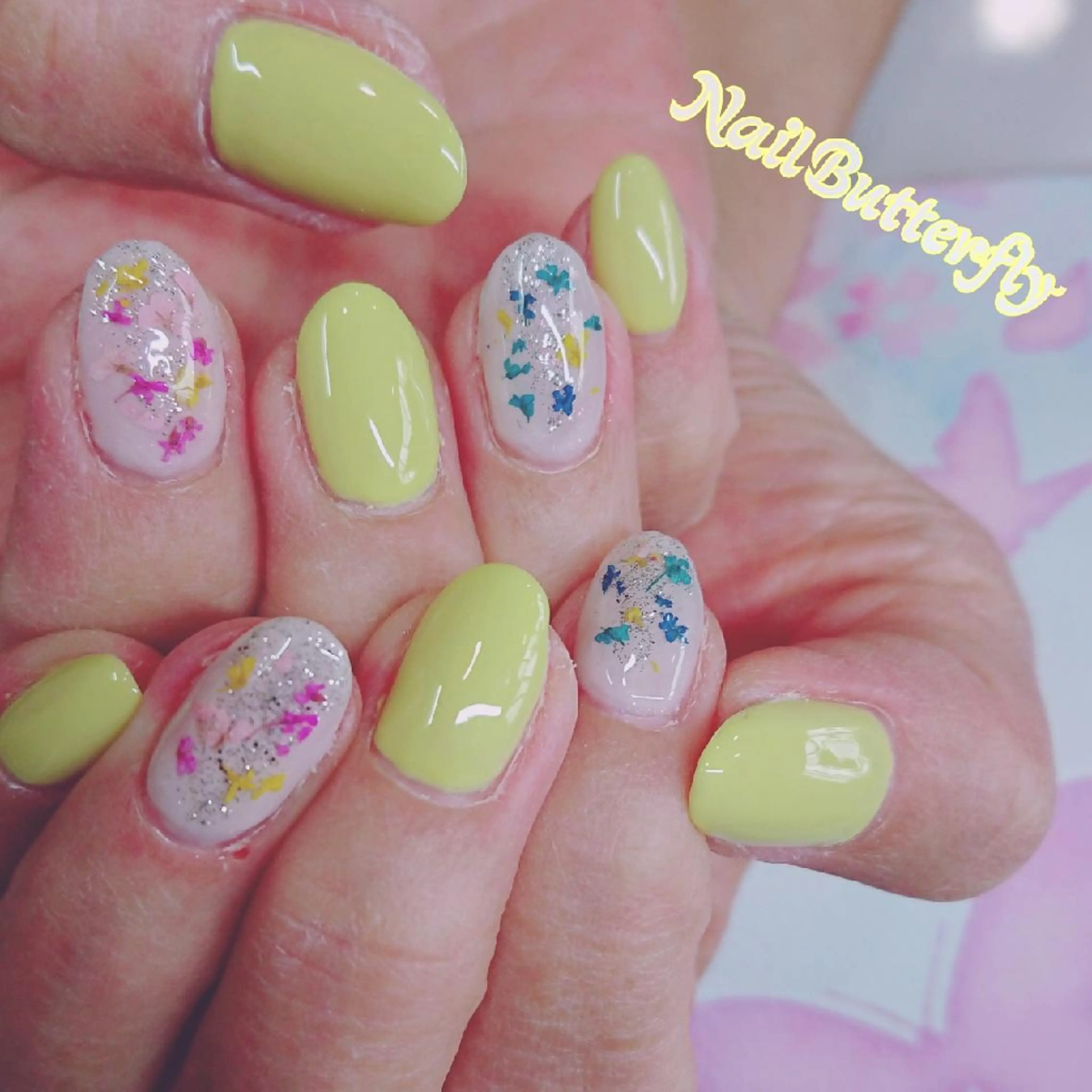 ネイル とねがわ かよこのネイルデザイン