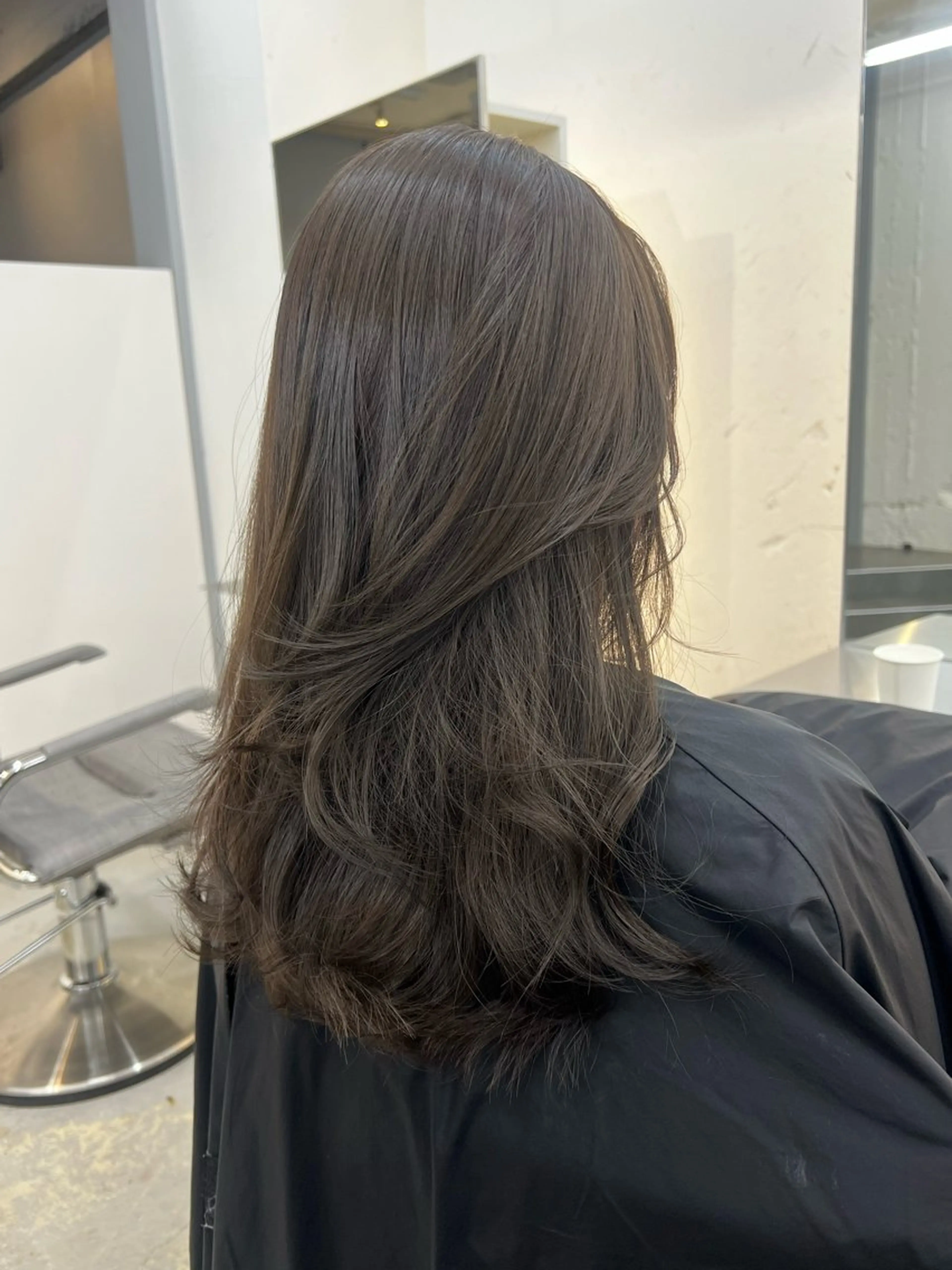 セミロング カラー 透明感カラー グレージュ レイヤーカット 柔らかブラウン/顔周 りレイヤー♡ユウシのヘアスタイル