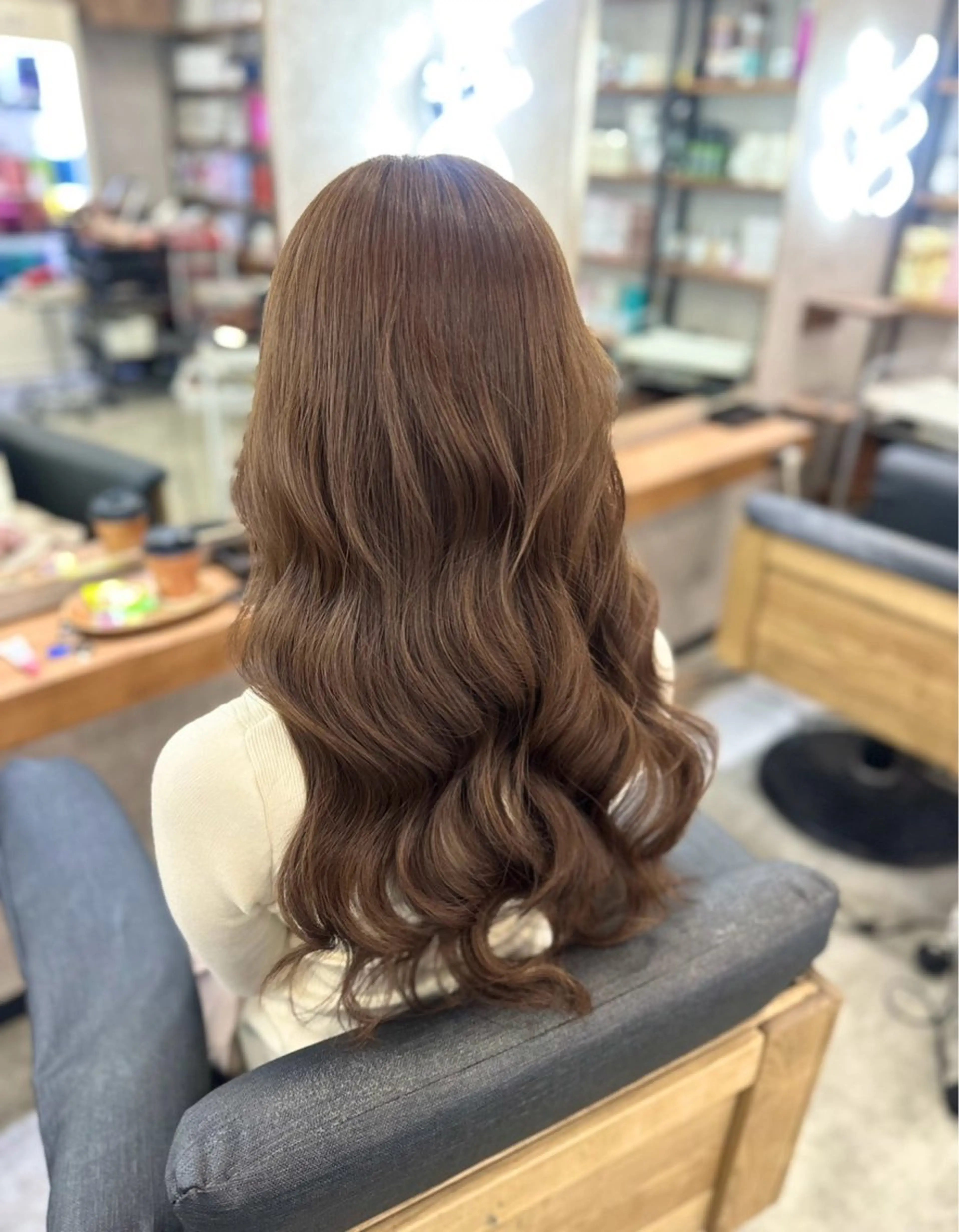 ロング ヘアカラー MOURI CHISATOのヘアスタイル