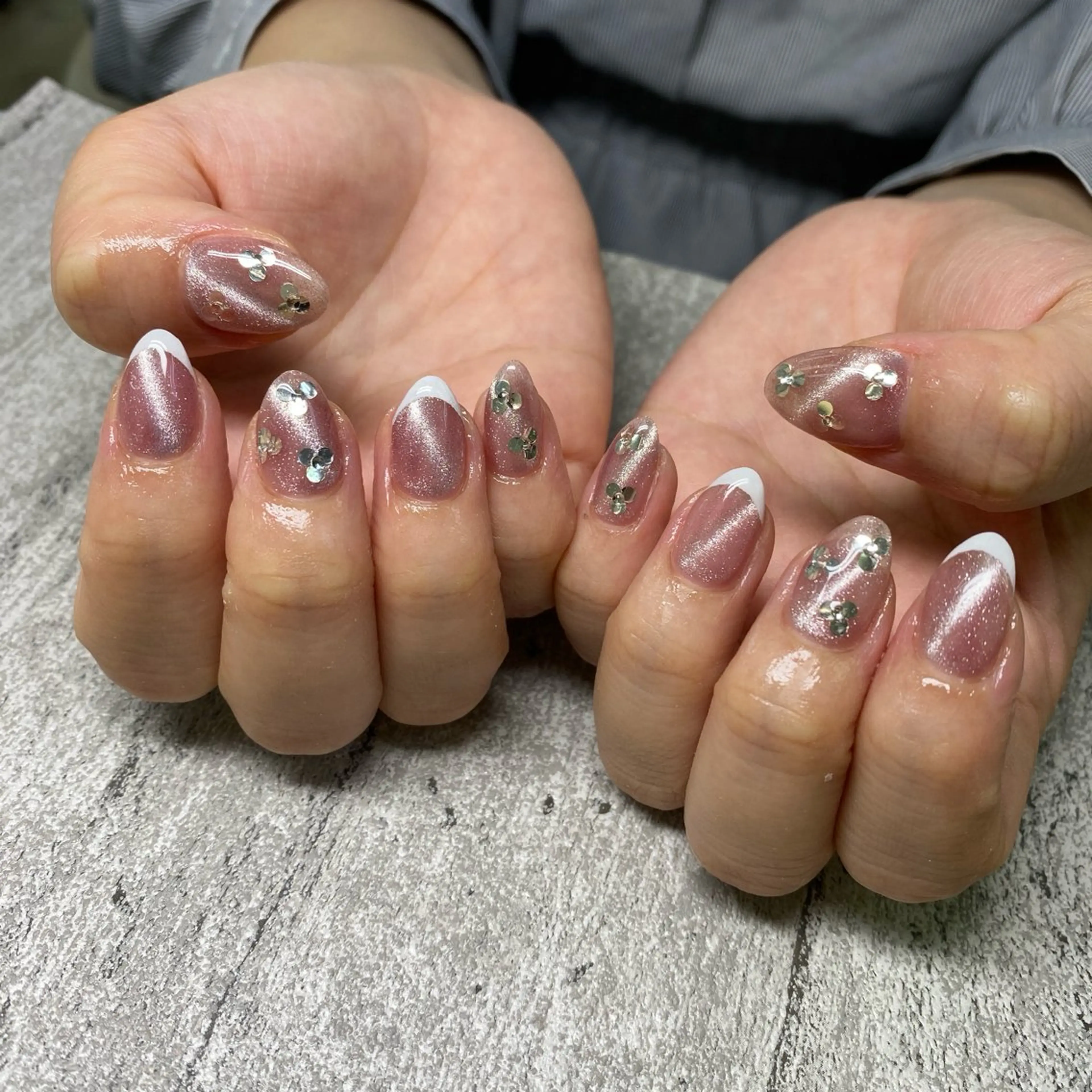 ネイル ハンドネイル Bianca🩶 TAMIYAのネイルデザイン