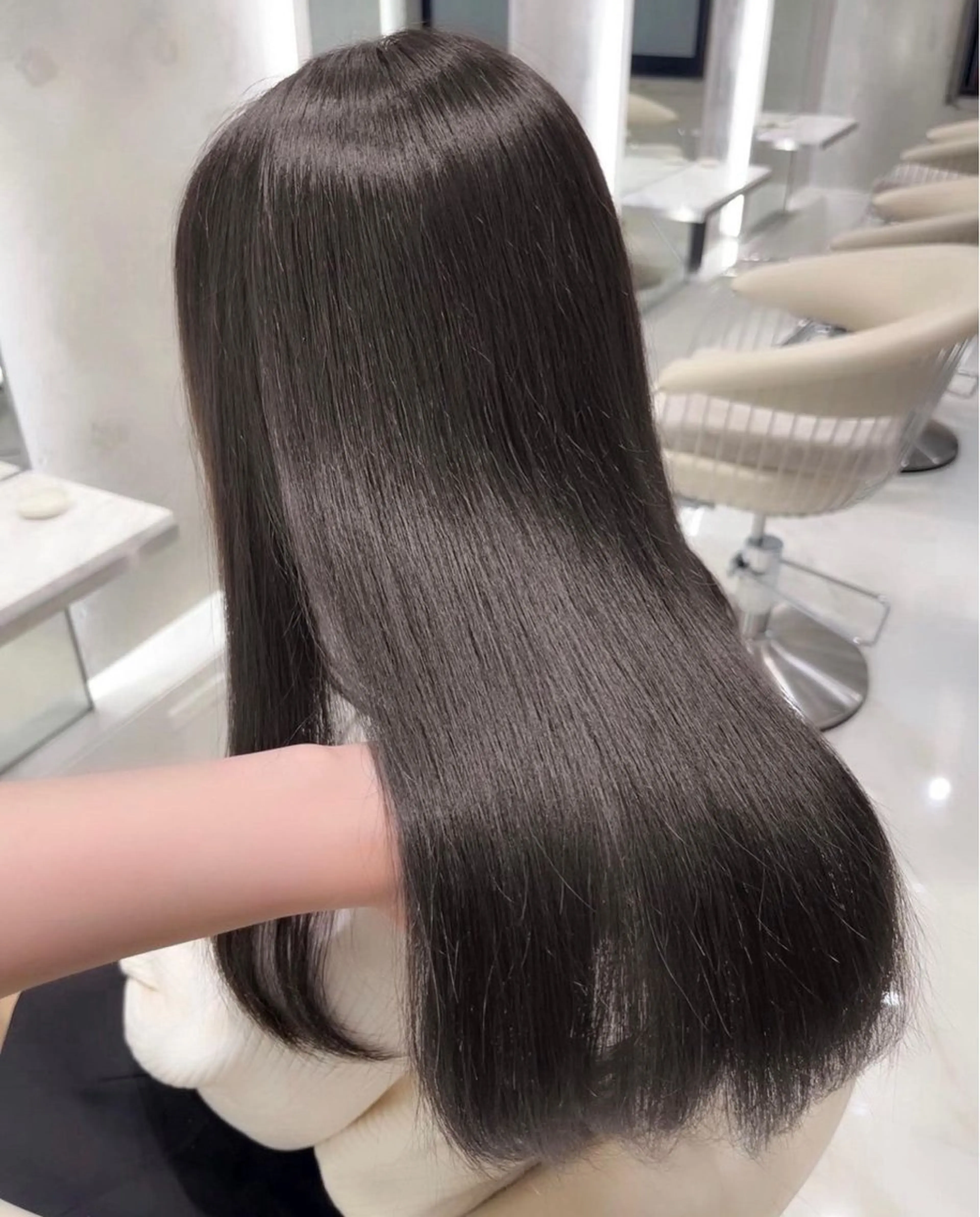 ロング カラー ダブルカラー グレージュ レイヤー/グレージュ 渋谷表参道/小森波琉のヘアスタイル