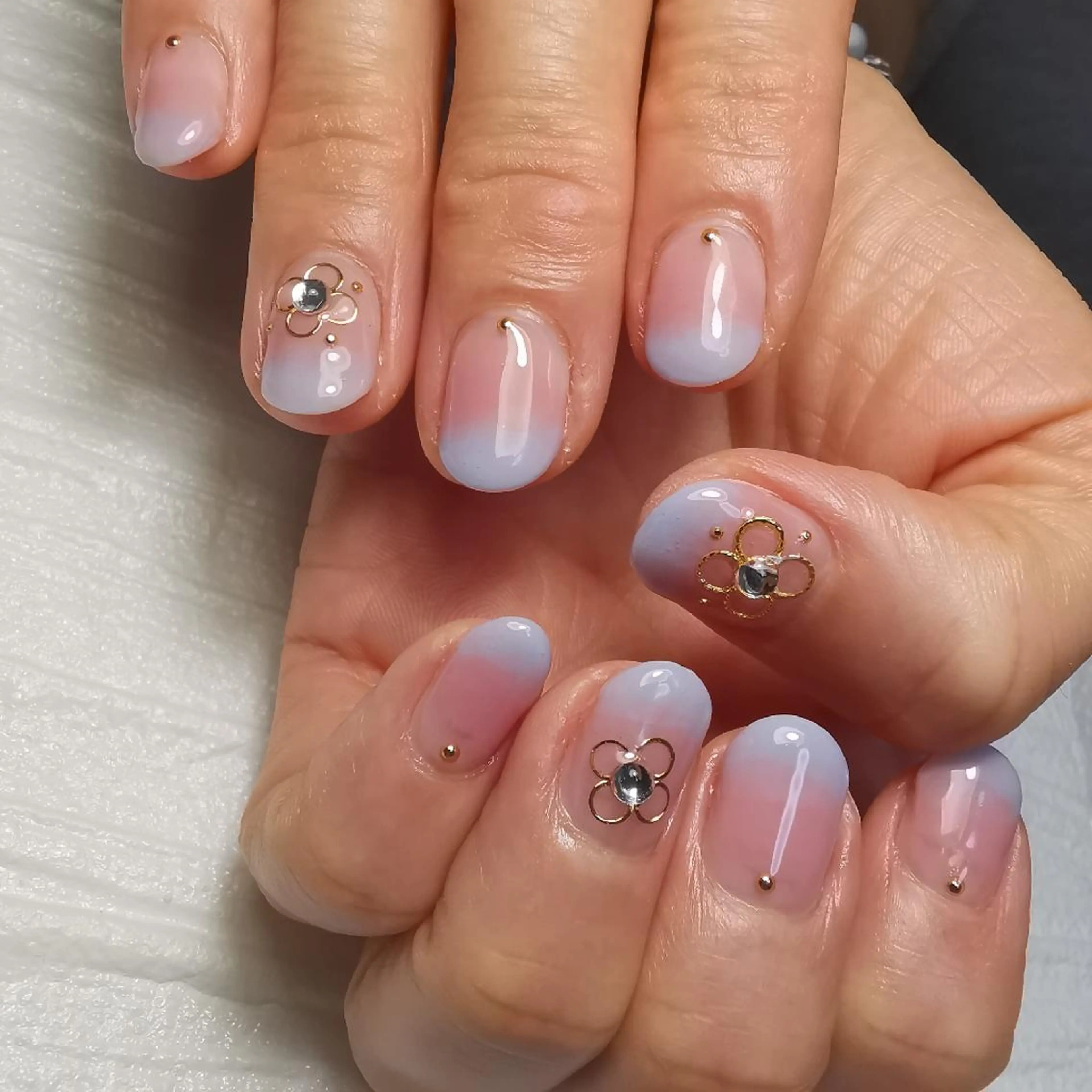 ネイル 持ち込み ハンドネイル reve あやののネイルデザイン