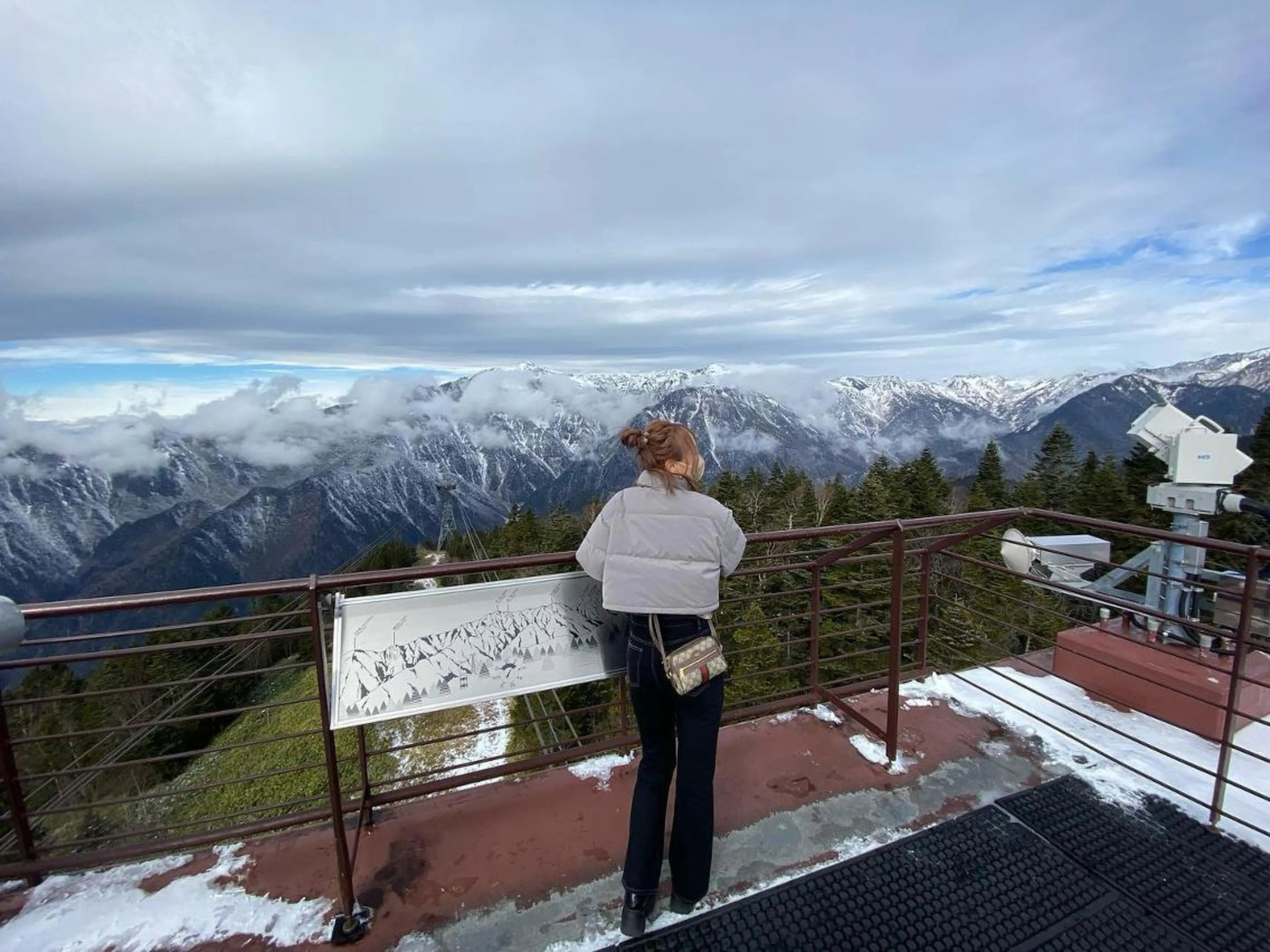 ロング カラー UNDER vr 【アンダーバー】のヘアスタイル