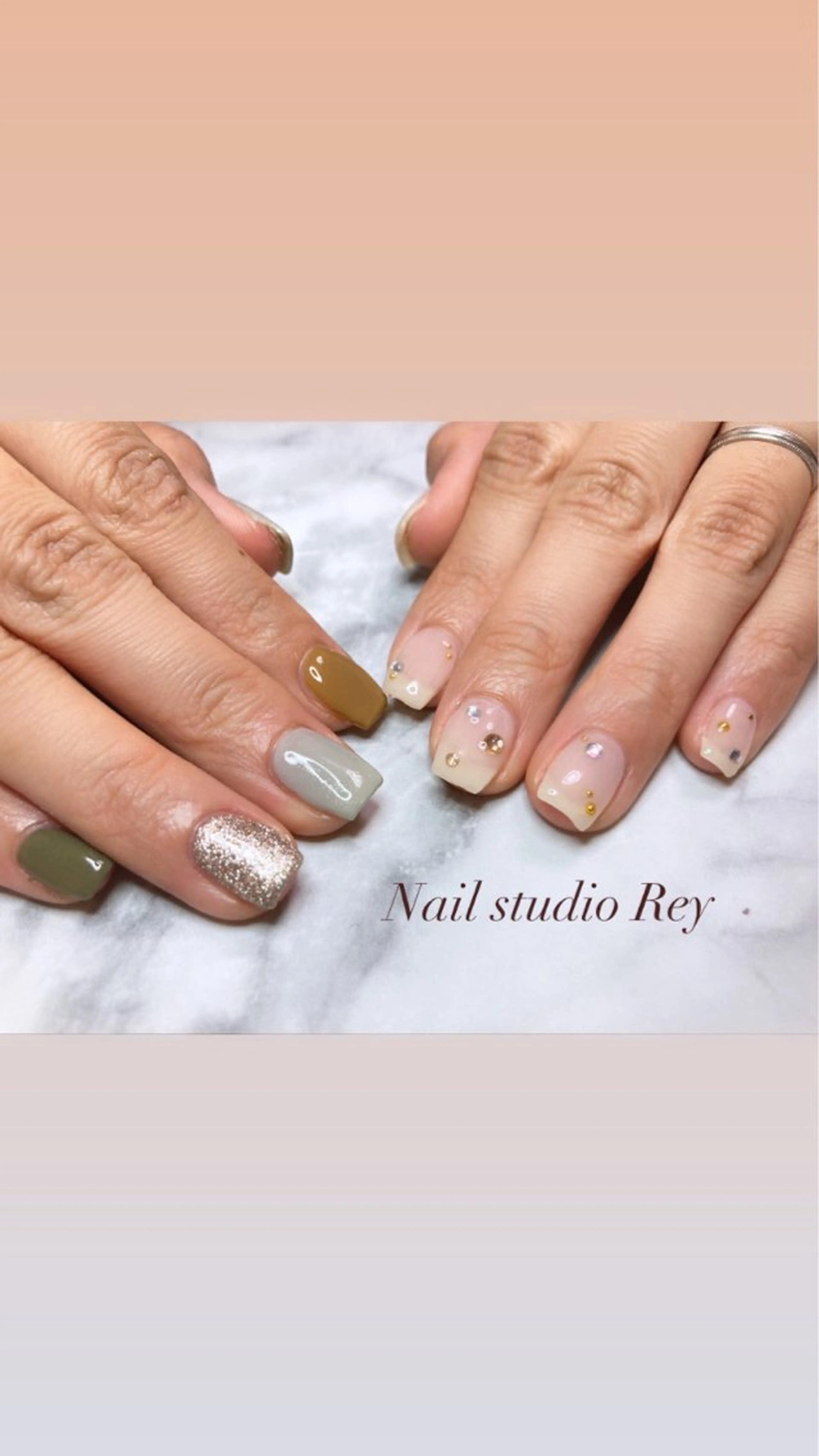 ネイル ストーンネイル ecrin (エクラン)のネイルデザイン