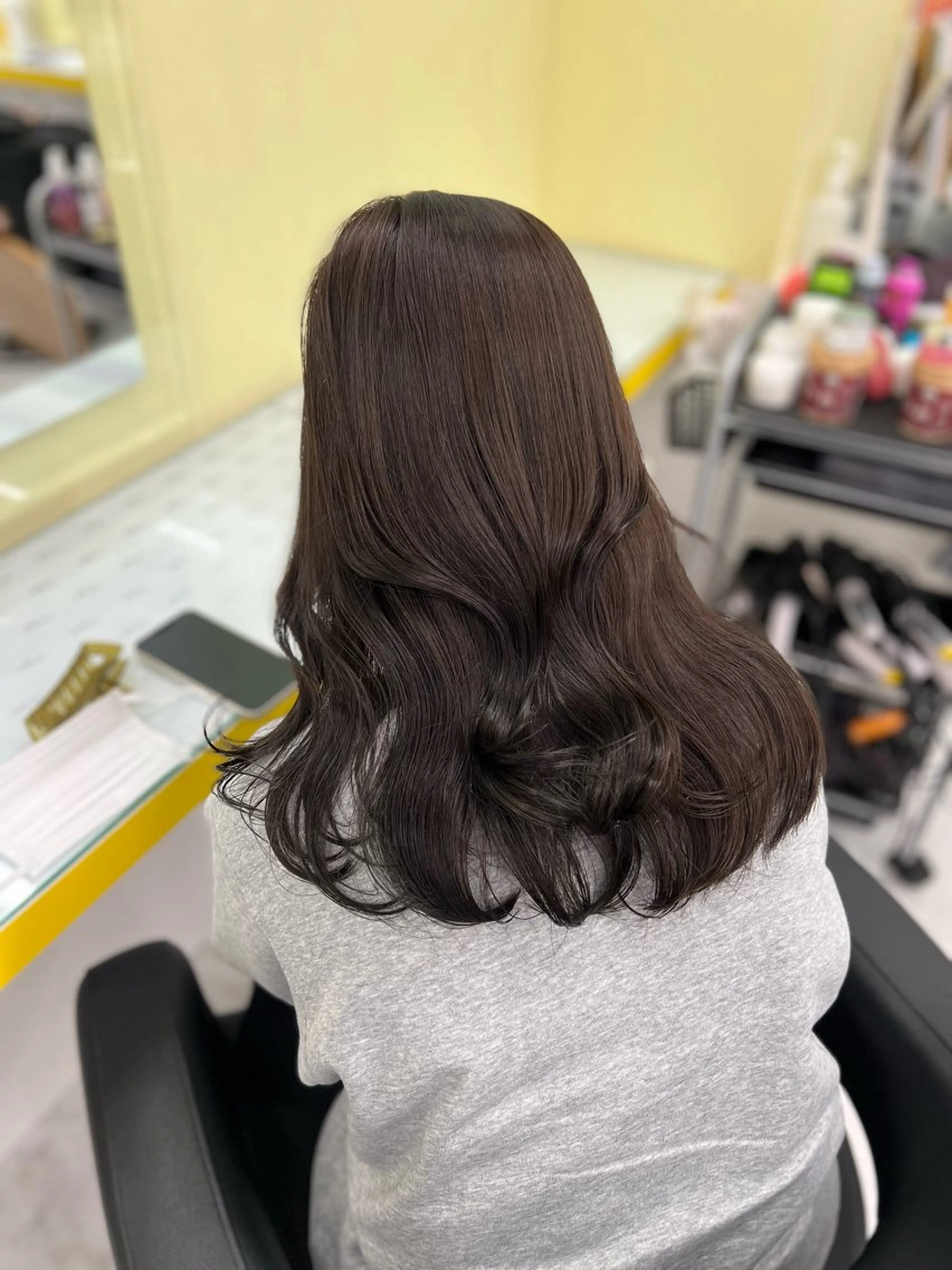 セミロング カラー ベージュカラー ブリーチ ボルドーカラー ブラウンカラー カシス 韓流トレンドヘア 🎀RINAKO🎀のヘアスタイル