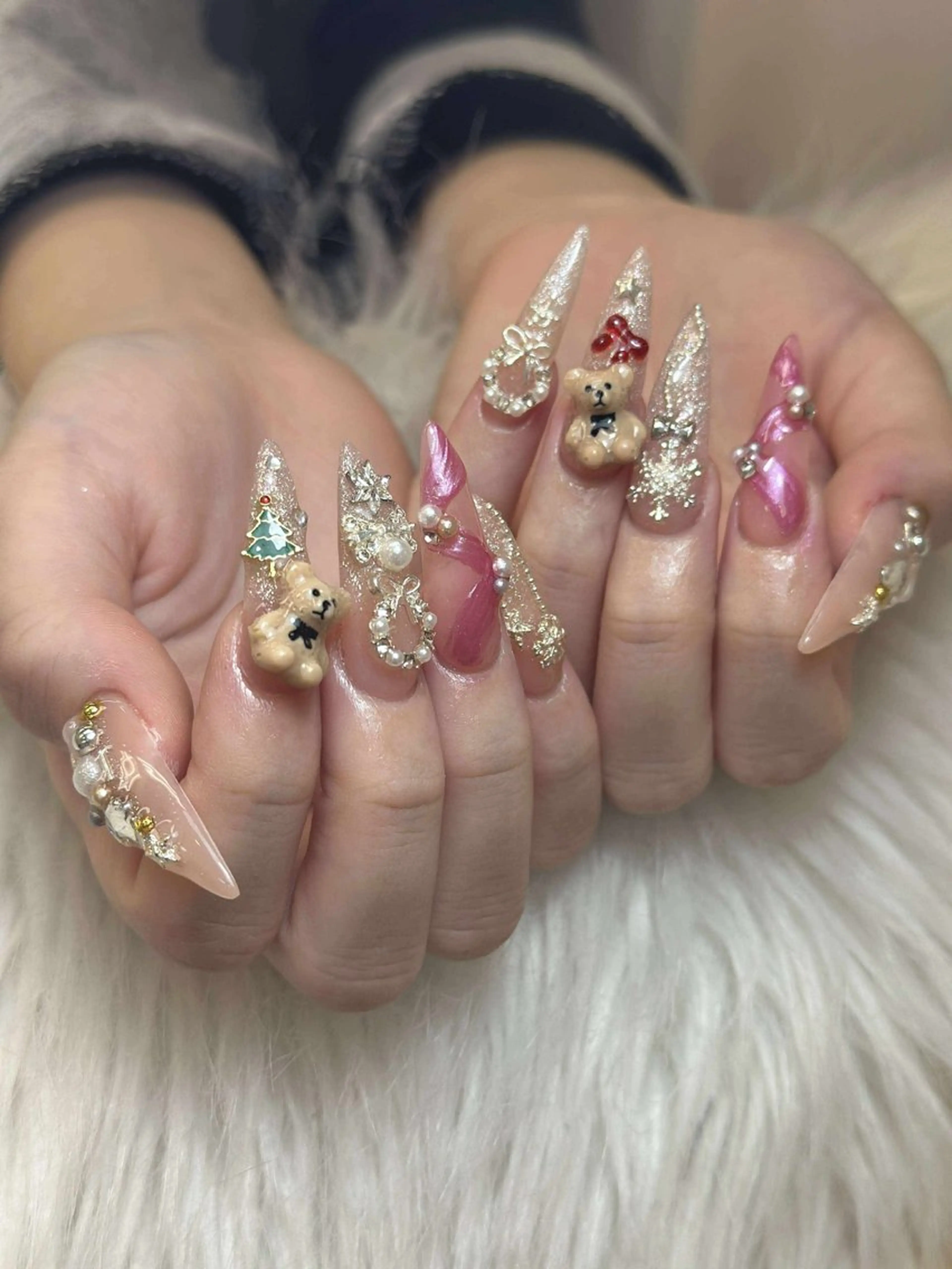 ネイル フレンチネイル ジェルネイル ガーリー 韓国ネイル ロングネイル ハンドネイル NieNail Nezukoのネイルデザイン