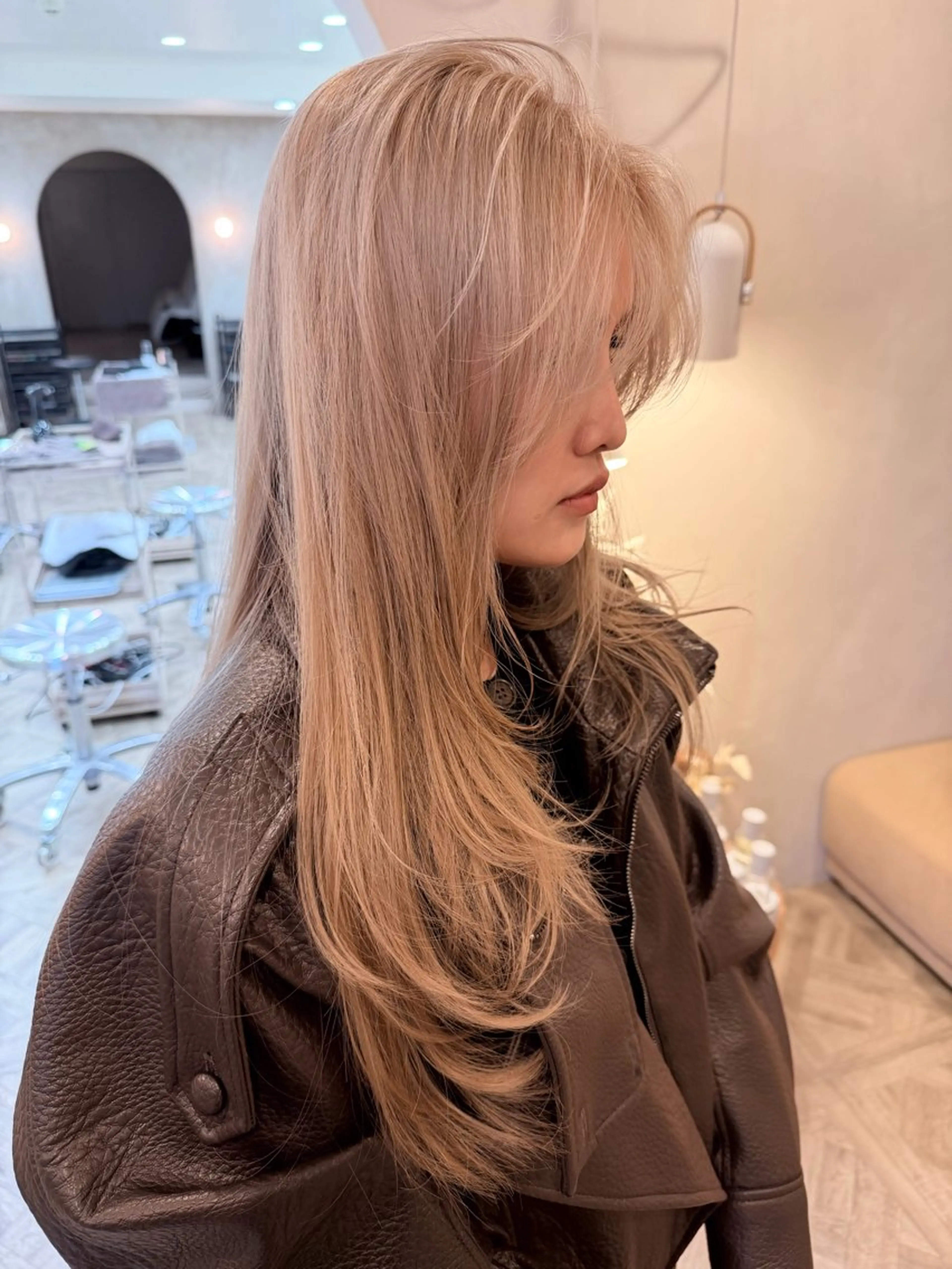 ロング カット ヘアカラー トリートメント 草野ゆずき⌇縮毛矯正 ⌇Wカラー⌇レイヤーのヘアスタイル