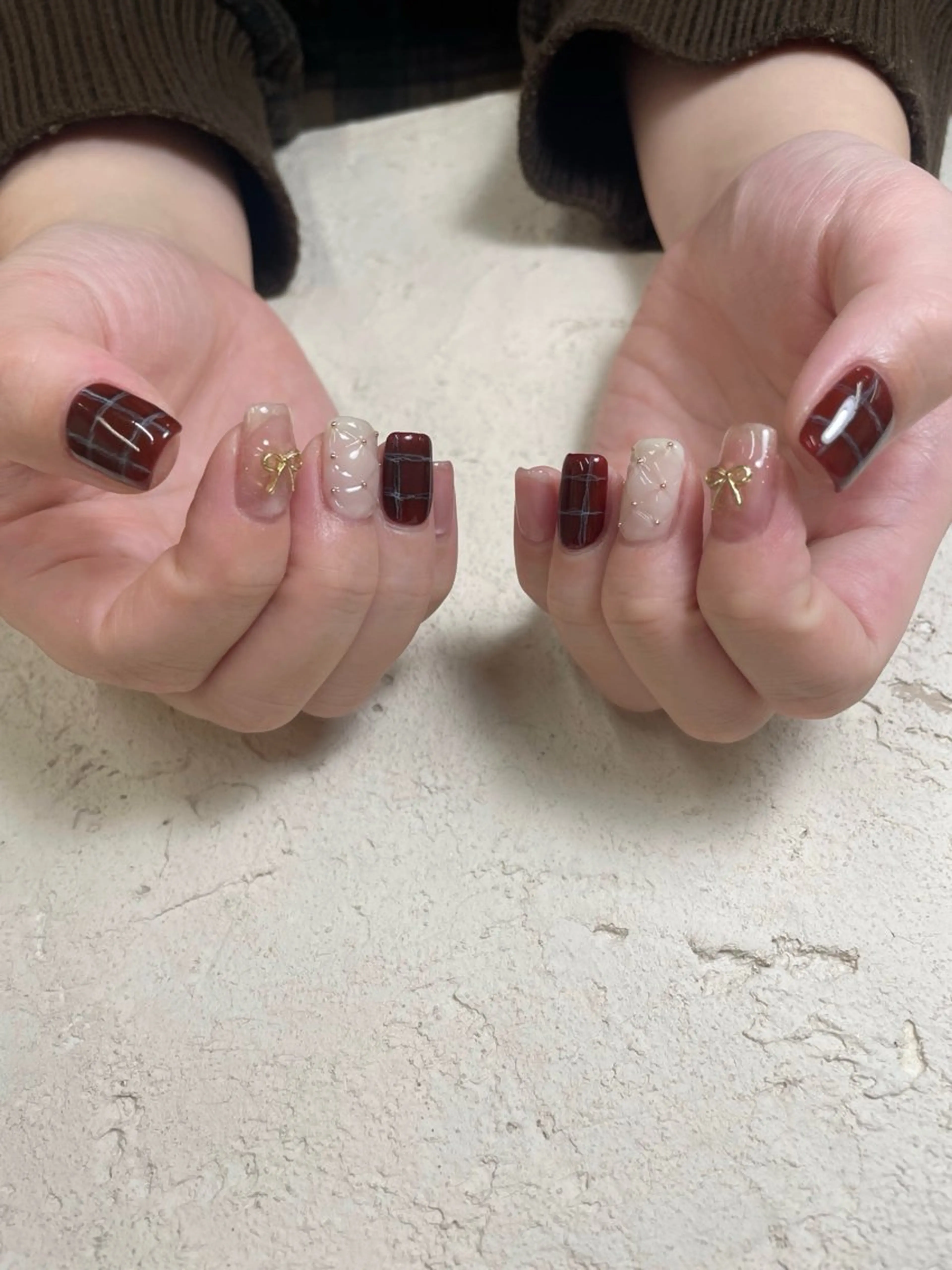 ネイル ハンドネイル nuás ニュアーズ  miaのネイルデザイン