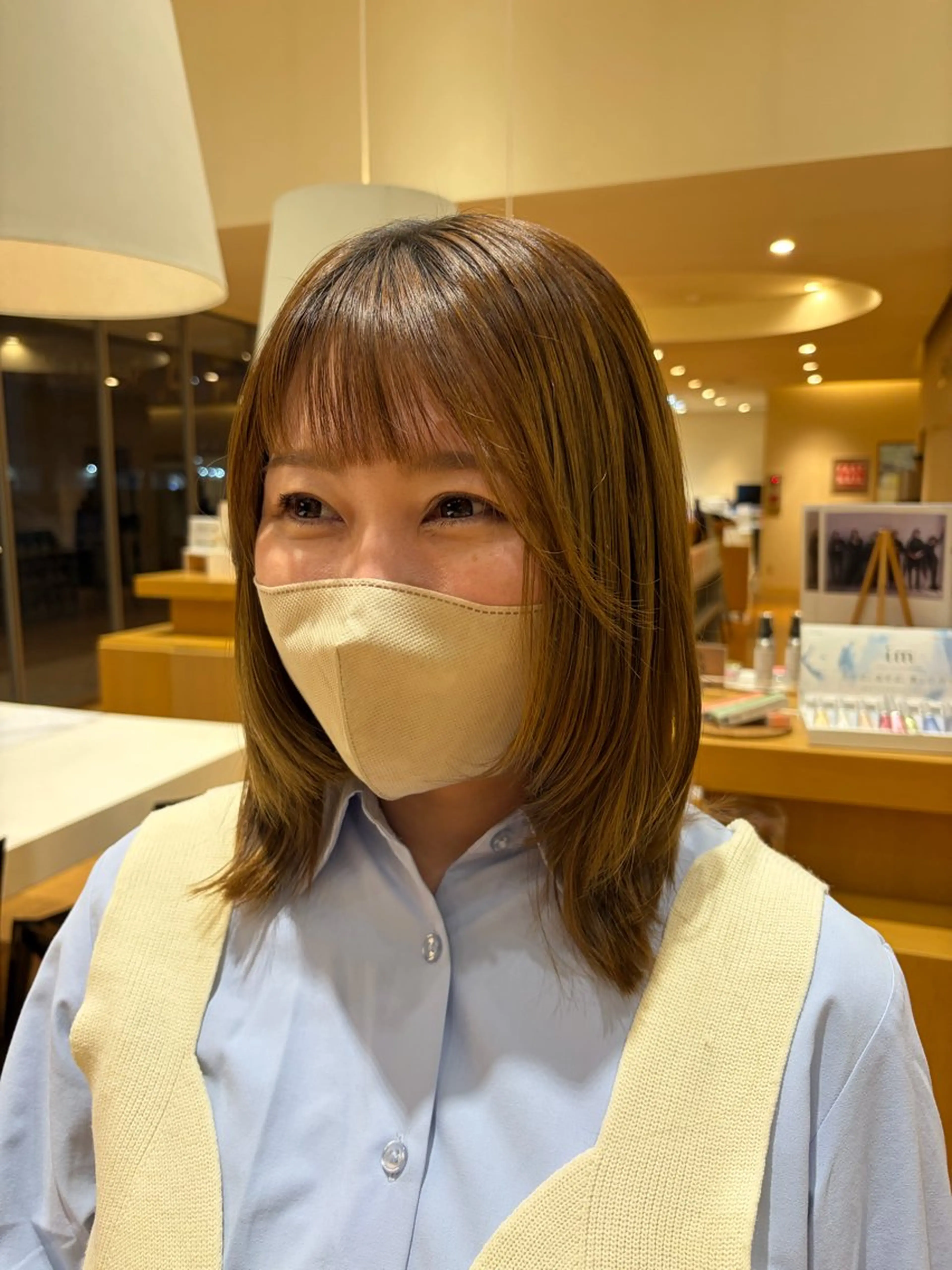 ミディアム くびれヘア 小顔カット カット 梶原 美保のヘアスタイル