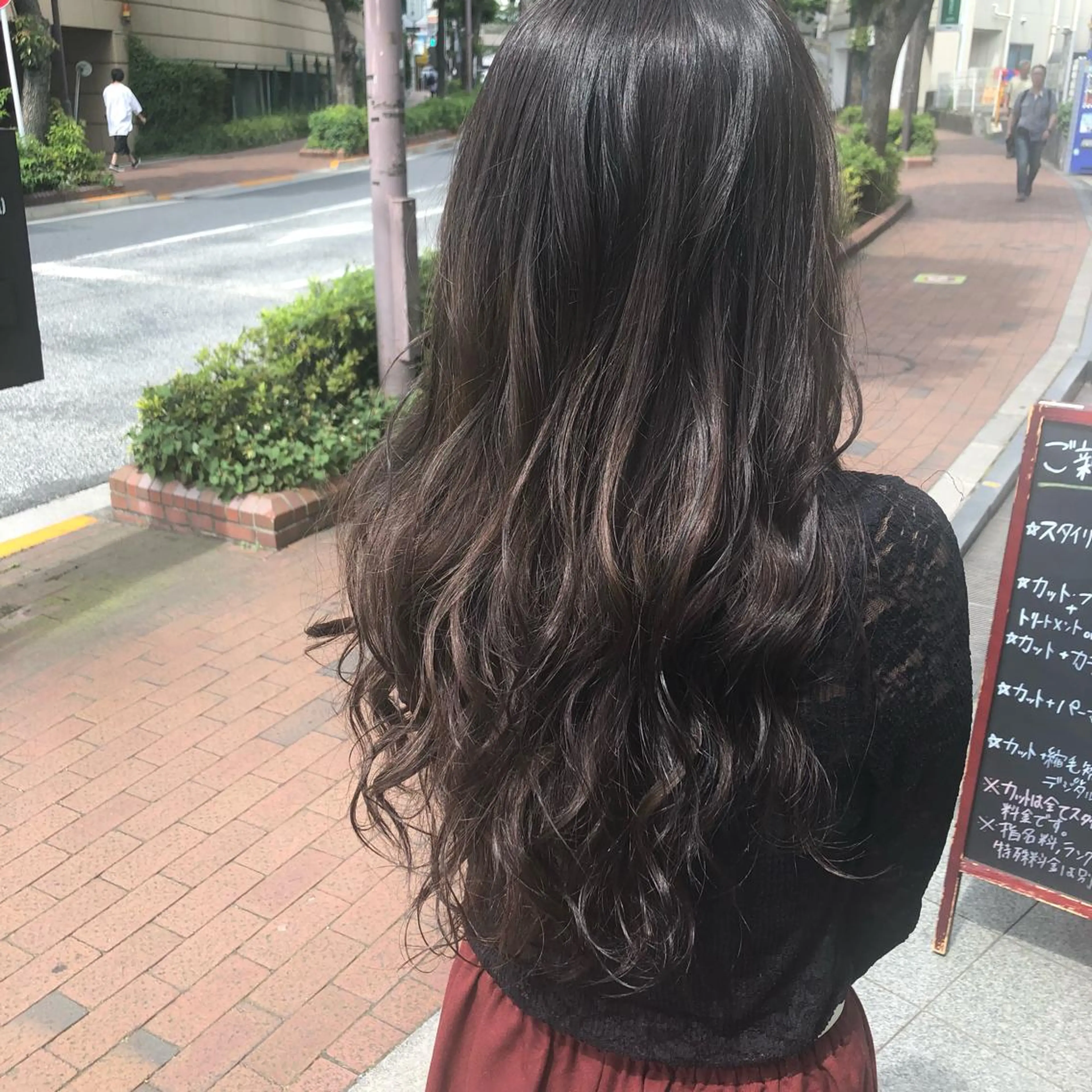 ロング カラー ブリーチ ブリーチなしカラー 赤阪 優奈のヘアスタイル