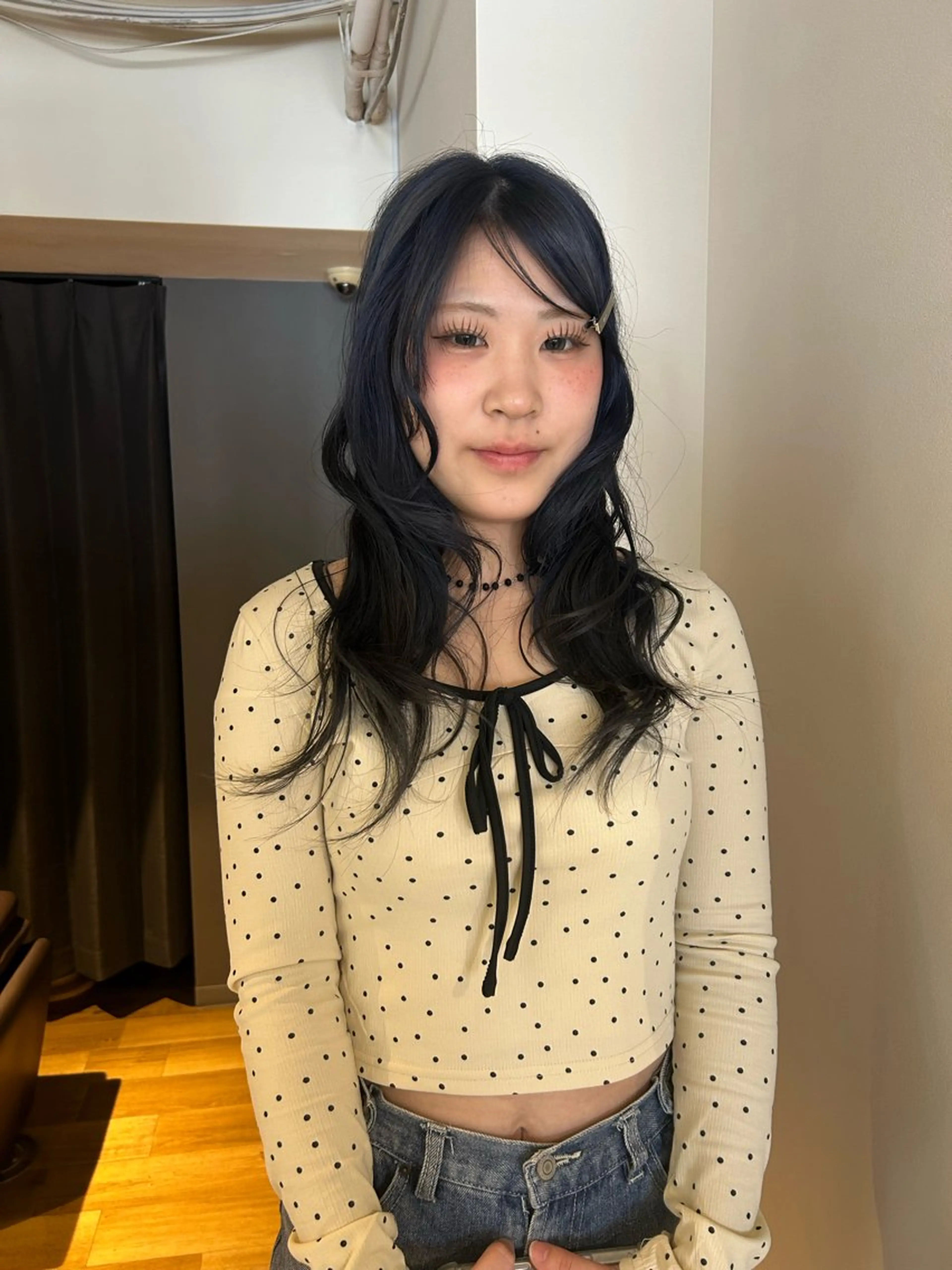 ミディアム カラー ネイビーカラー ヘアカラー パーマ/レイヤー ケンショウのヘアスタイル