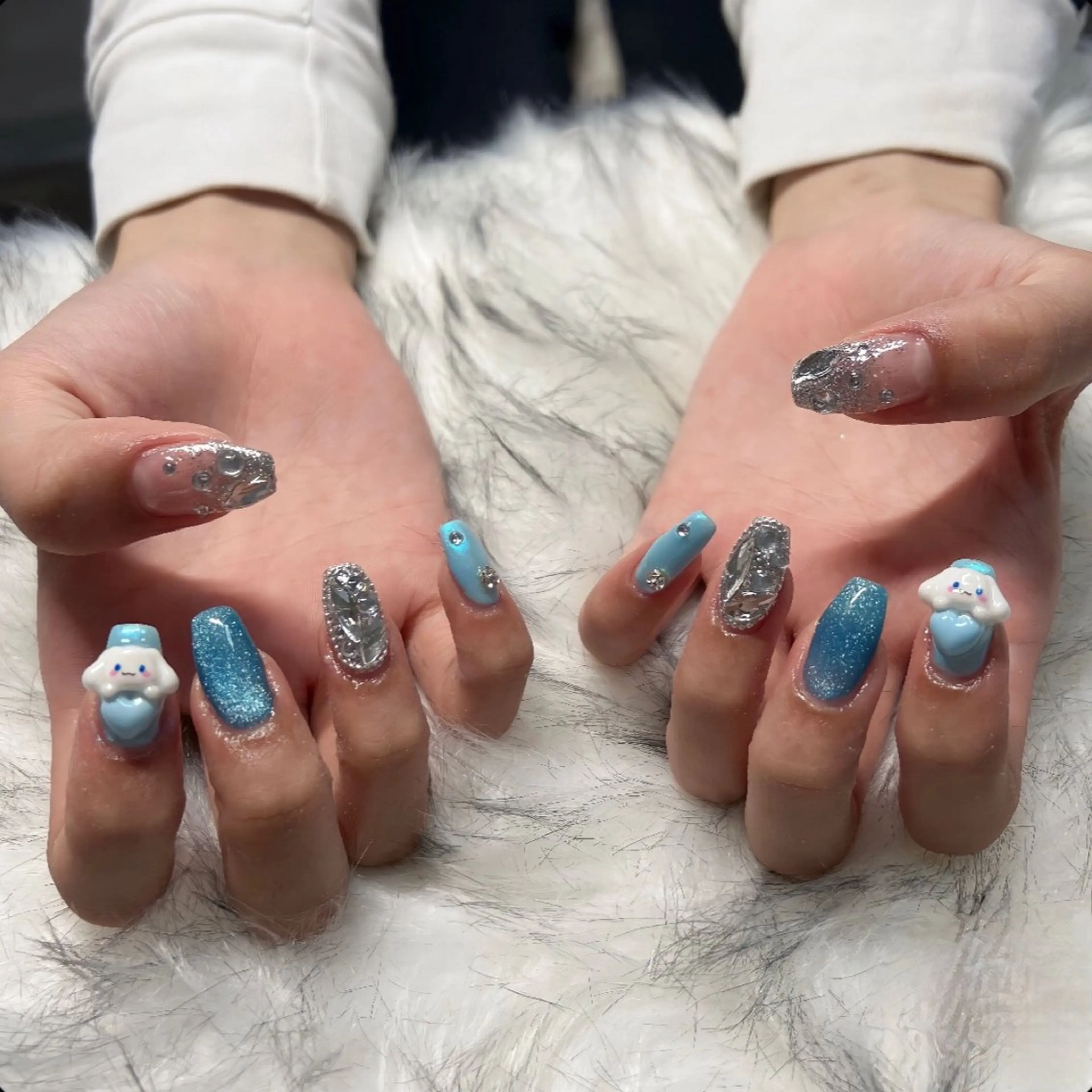 ロング ハンドネイル mao .のネイルデザイン