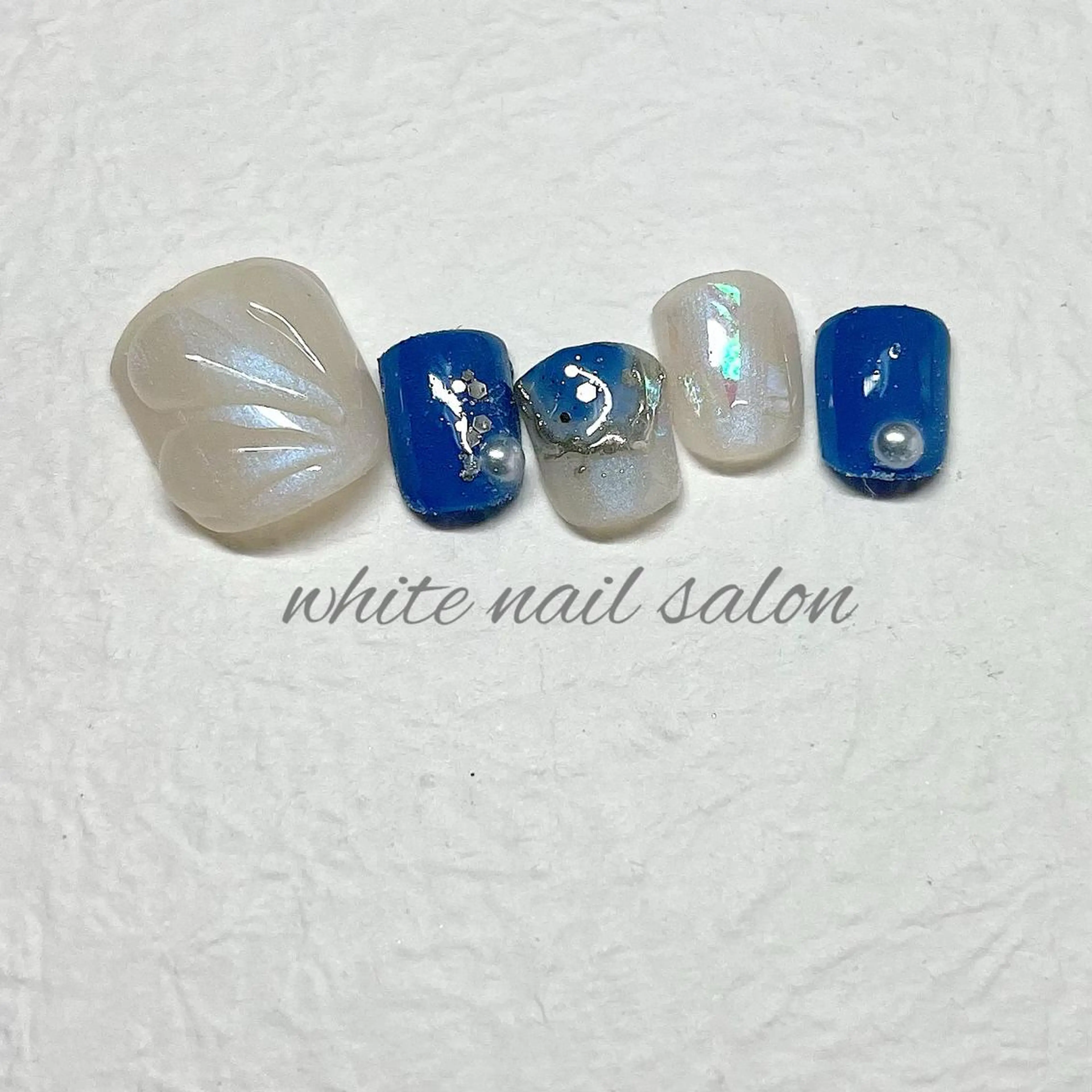 ネイル フットネイル ジェルネイル ハードジェル ラメ(グリッター) 持ち込み フットネイル white nail salonのネイルデザイン