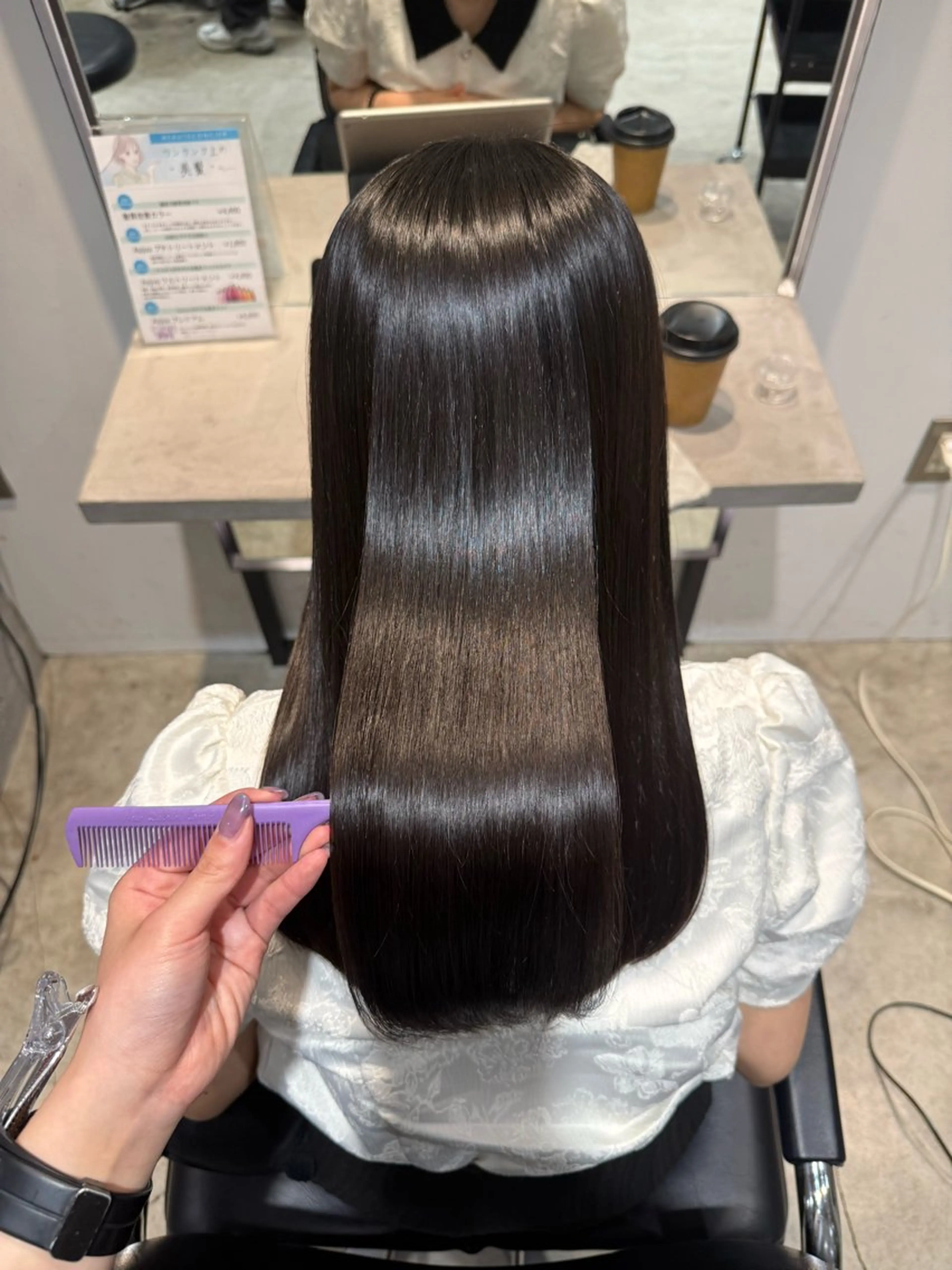 ロング 縮毛矯正 あんな🦋レイヤー カット/透明感カラーのヘアスタイル