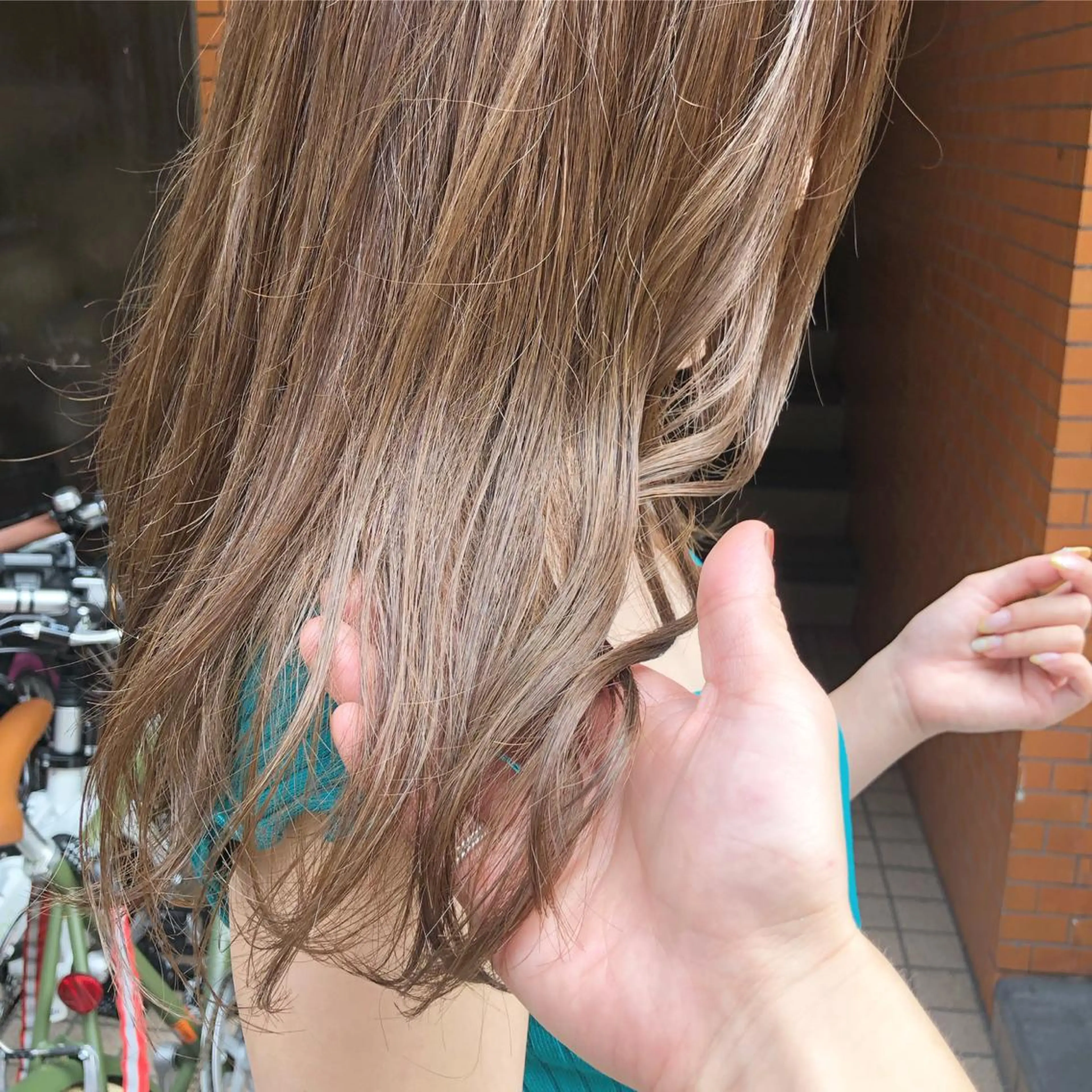 ミディアム カラー パーマ ヘアアレンジ メンズ キッズ ネイル マツエク・マツパ メンズブリーチ ブリーチ ダブルカラー ブリーチなしカラー ヘアカラー トリートメント 艶髪育成サロン 京橋　shinのヘアスタイル