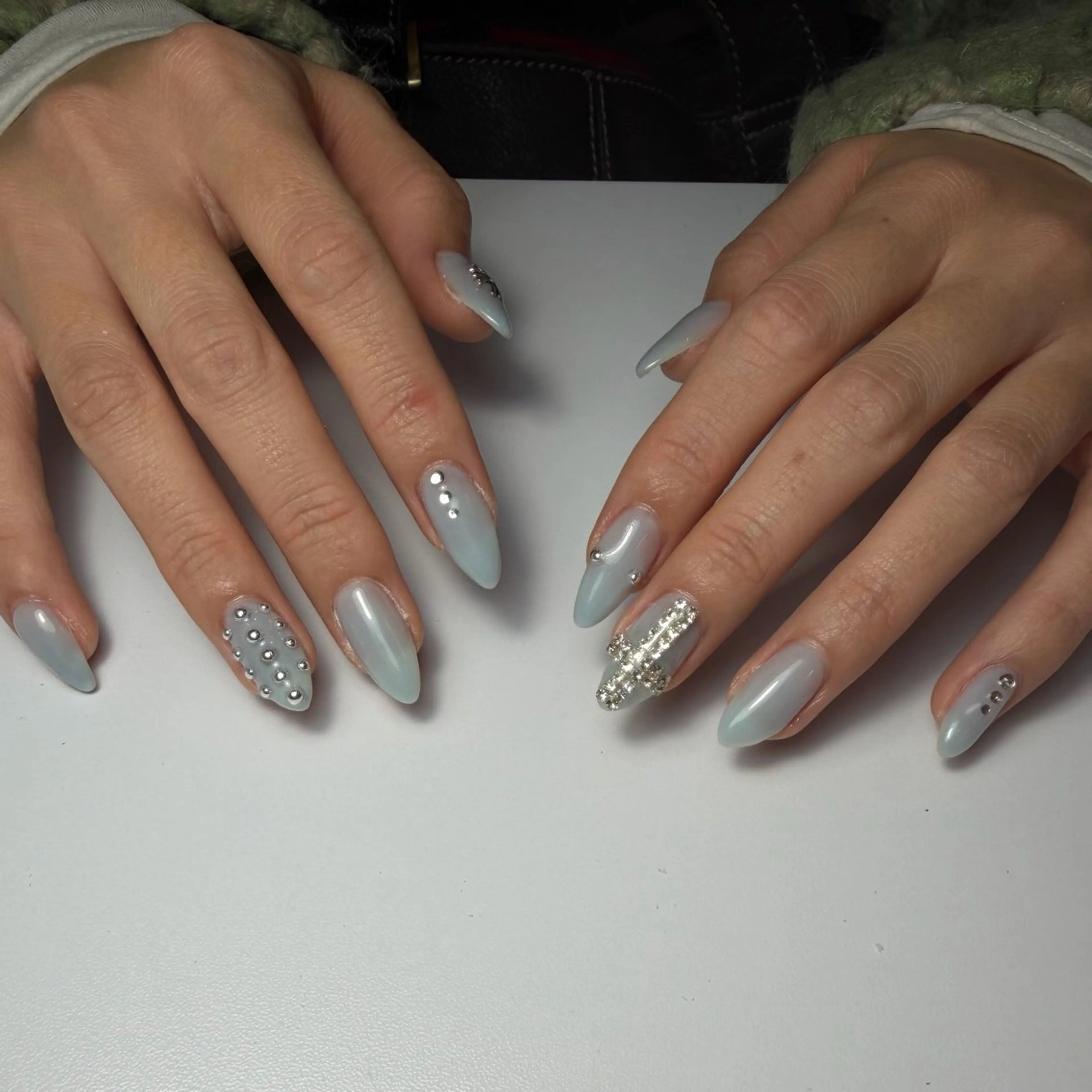 ネイル アートネイル ブルー ジェルネイル 持ち込み Nail mood デザイン持ち込みokのネイルデザイン