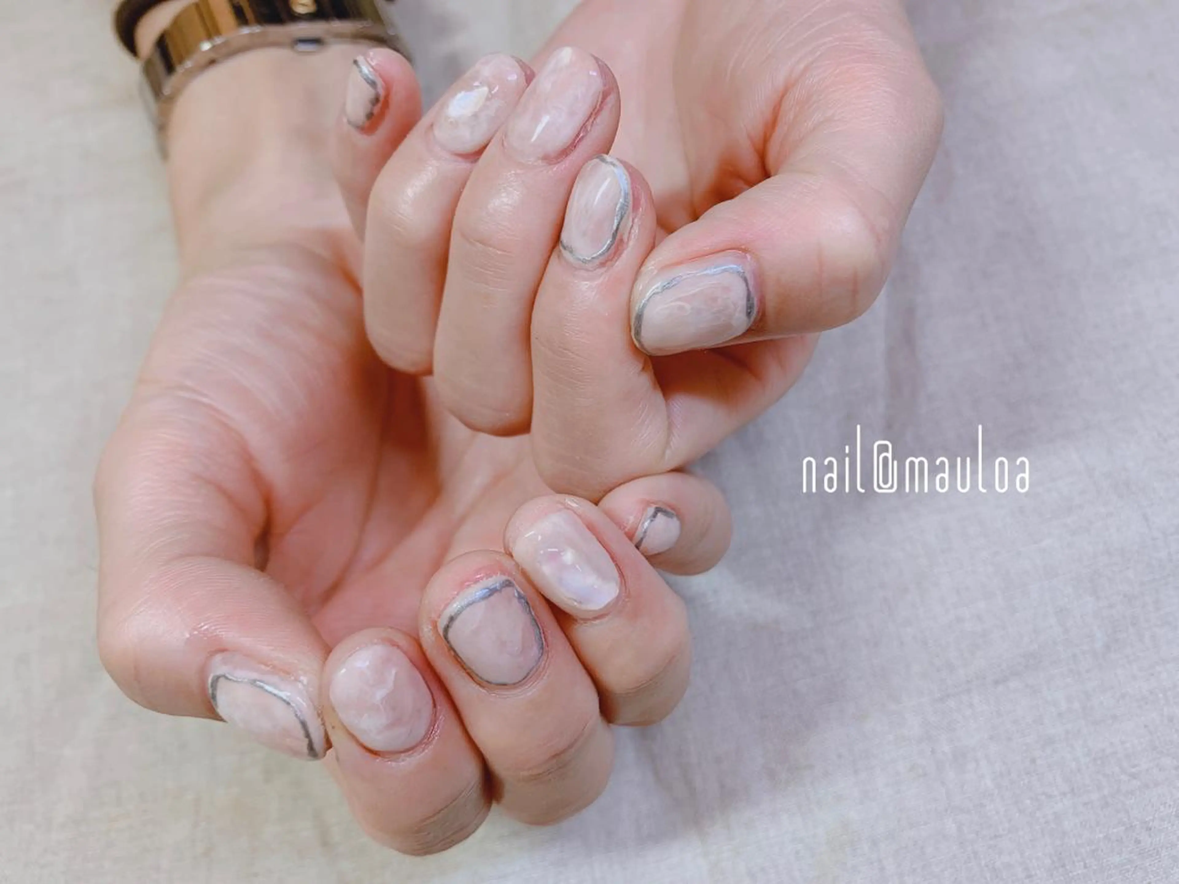 ネイル クリアネイル ニュアンスネイル ストーンネイル ホワイト pipi ..のネイルデザイン