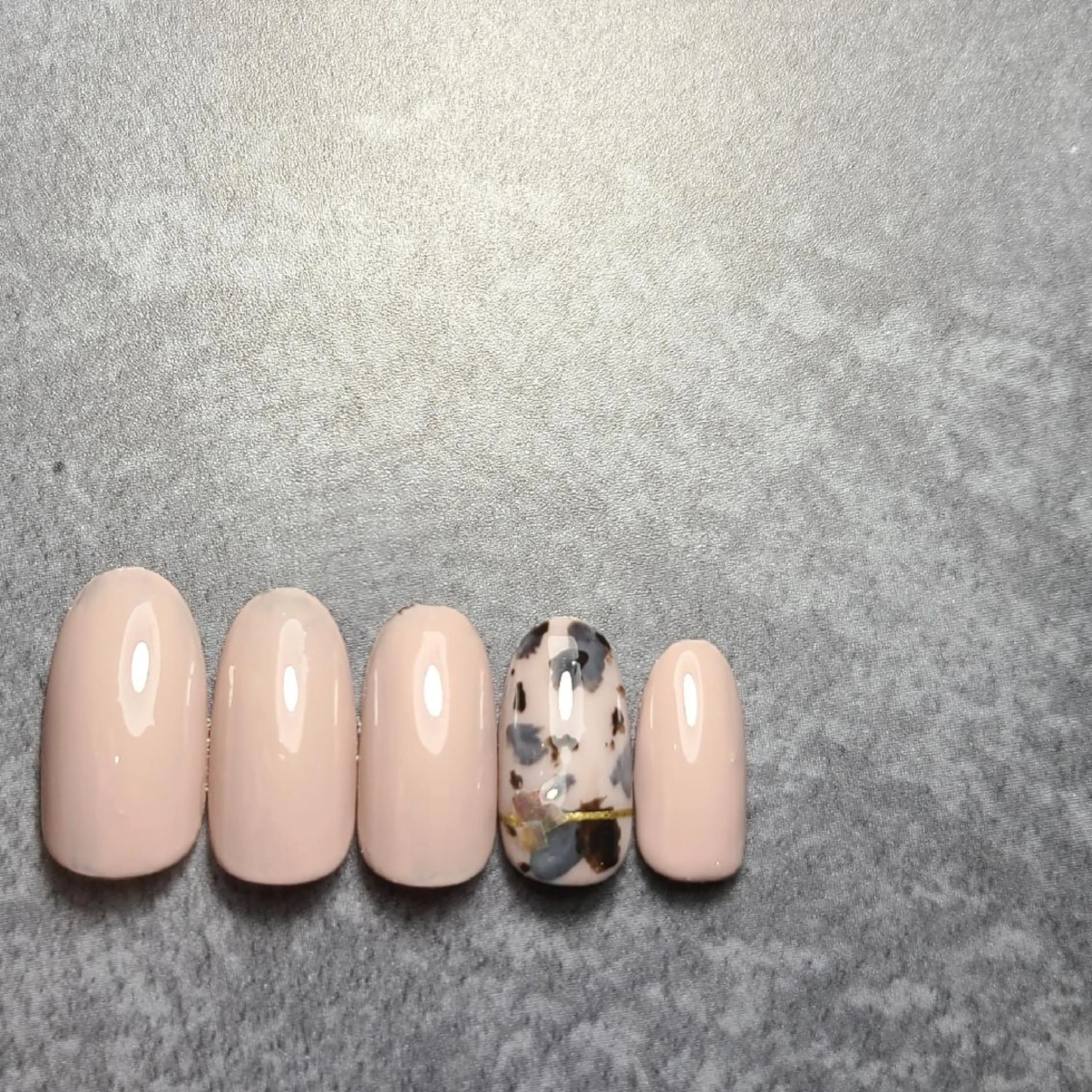 ネイル べっ甲ネイル ワンカラーネイル ハンドネイル NOGUCHI  KANAのネイルデザイン