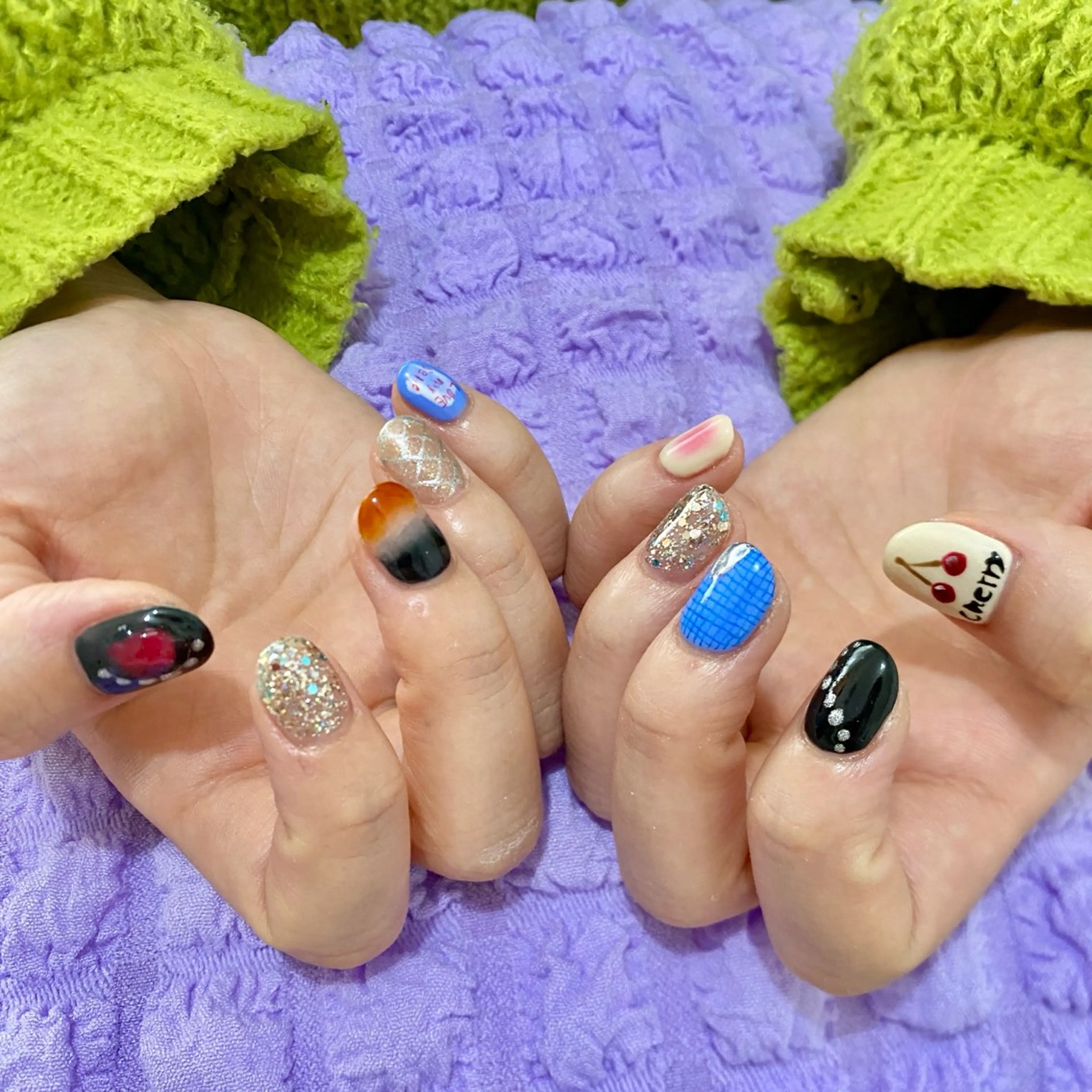 ネイル 持ち込み VIBLISS福岡 tomokoのネイルデザイン