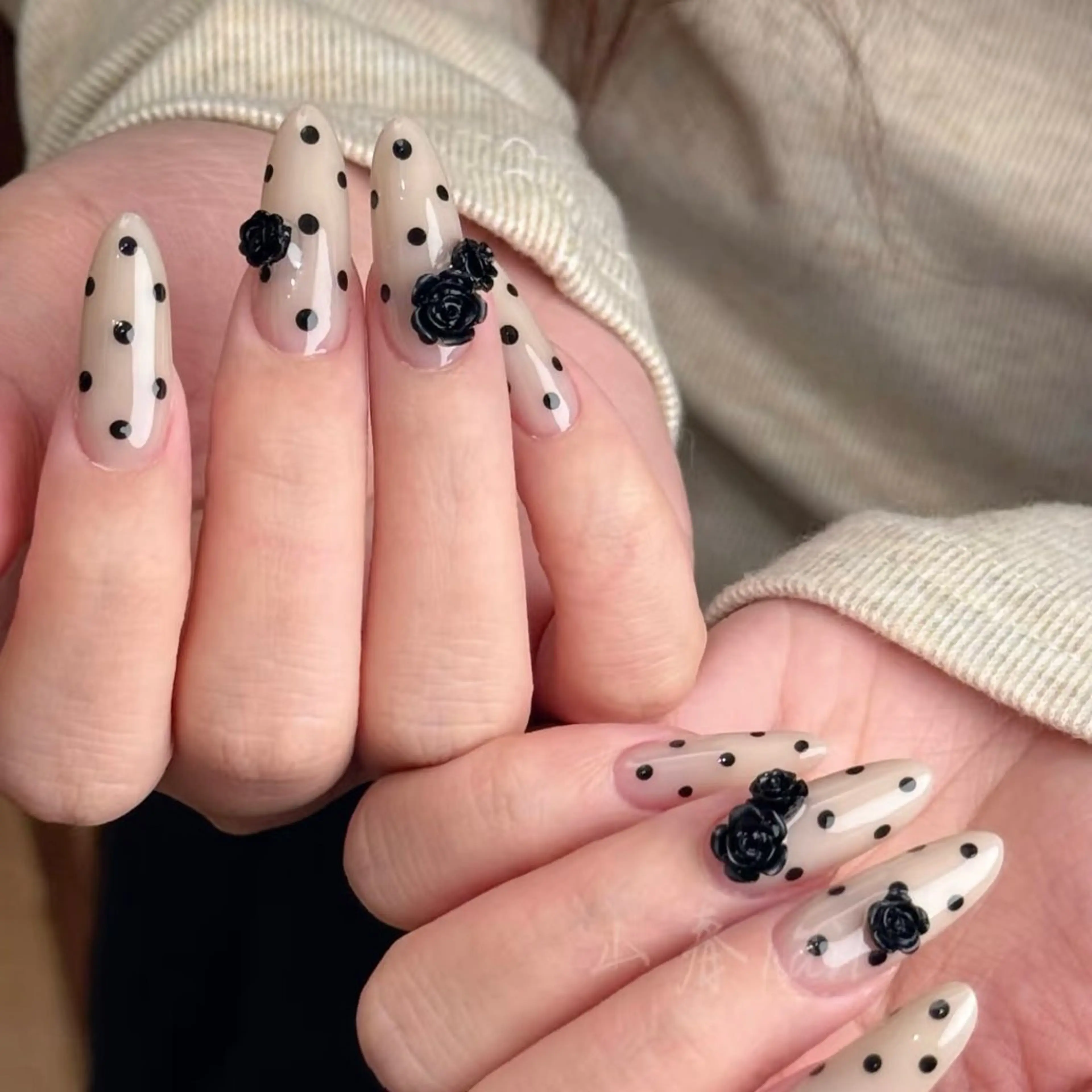 リピート率No.1🍒🍒チップ長さだし★ワンホン持ち込みデザイン10本　シンプルコース　¥11980の写真