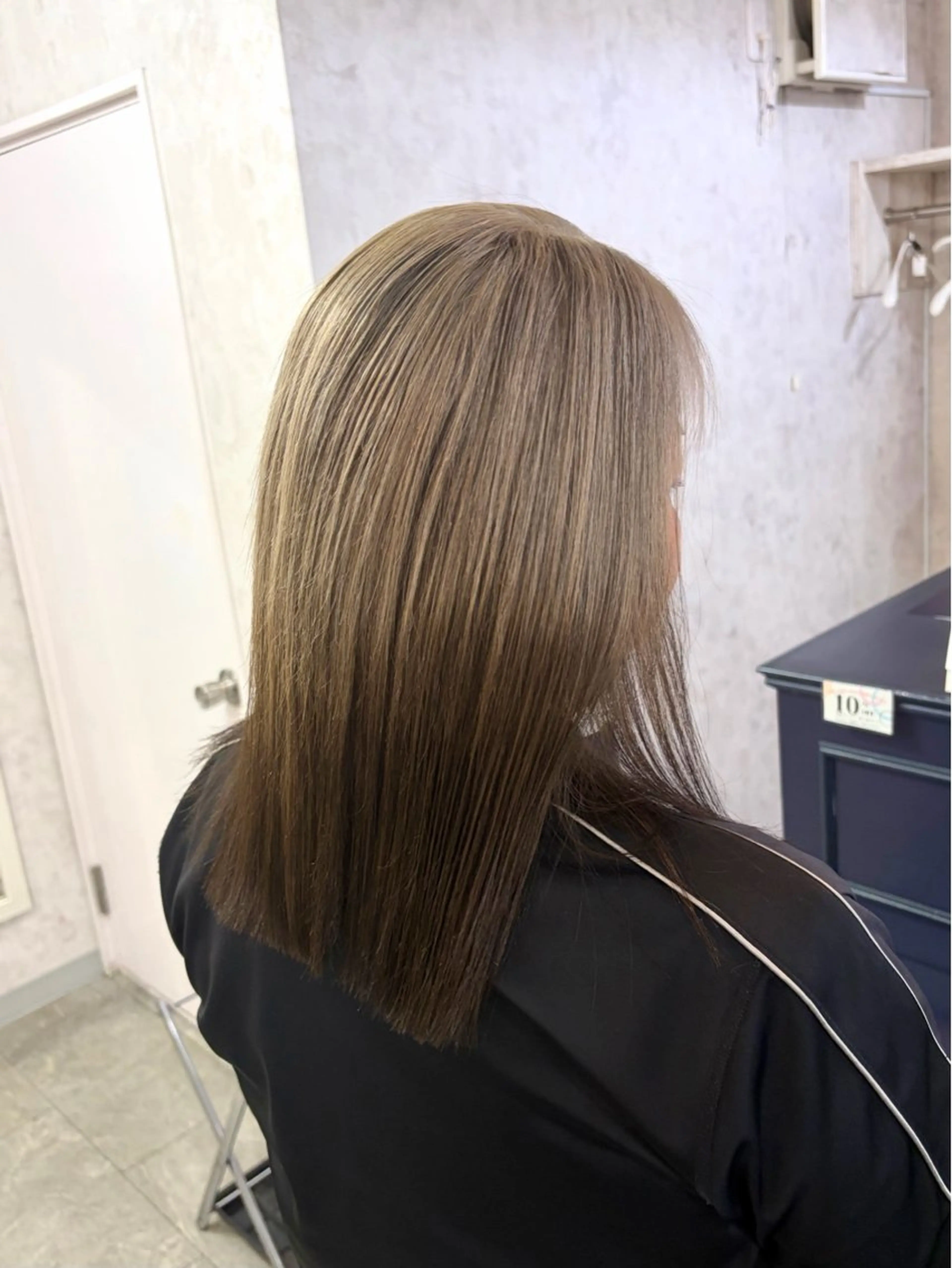 ミディアム カラー カット ヘアカラー 透明感カラー/縮毛/ ハイトーン/栄/谷崎のヘアスタイル